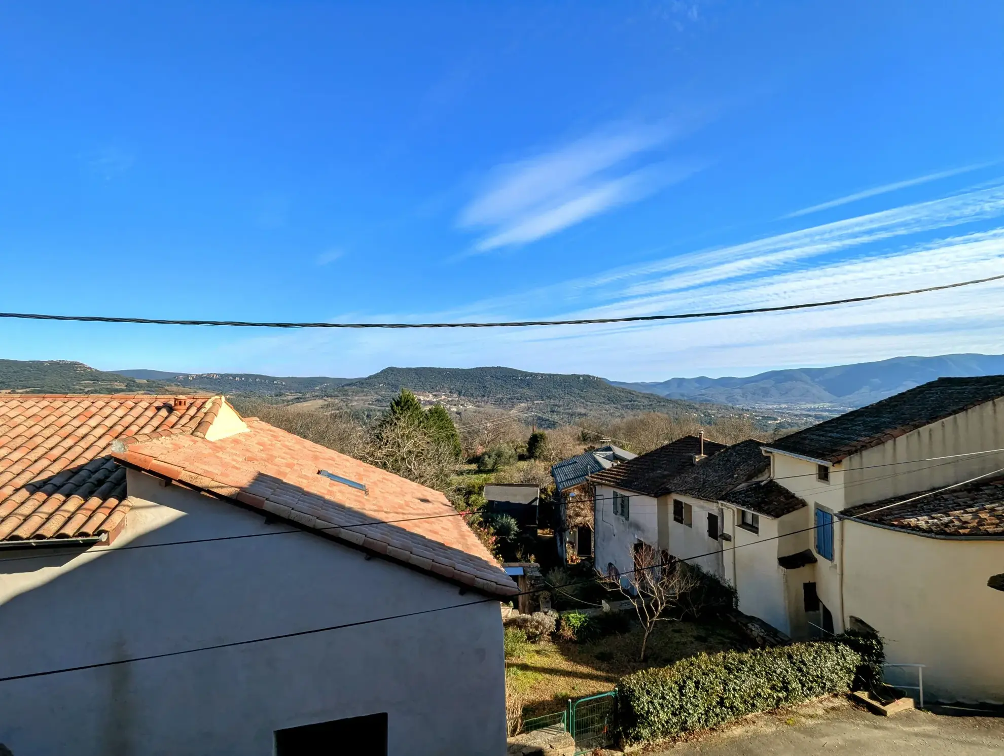Belle maison de village avec terrain à Villecelle, proche Lamalou-les-Bains 