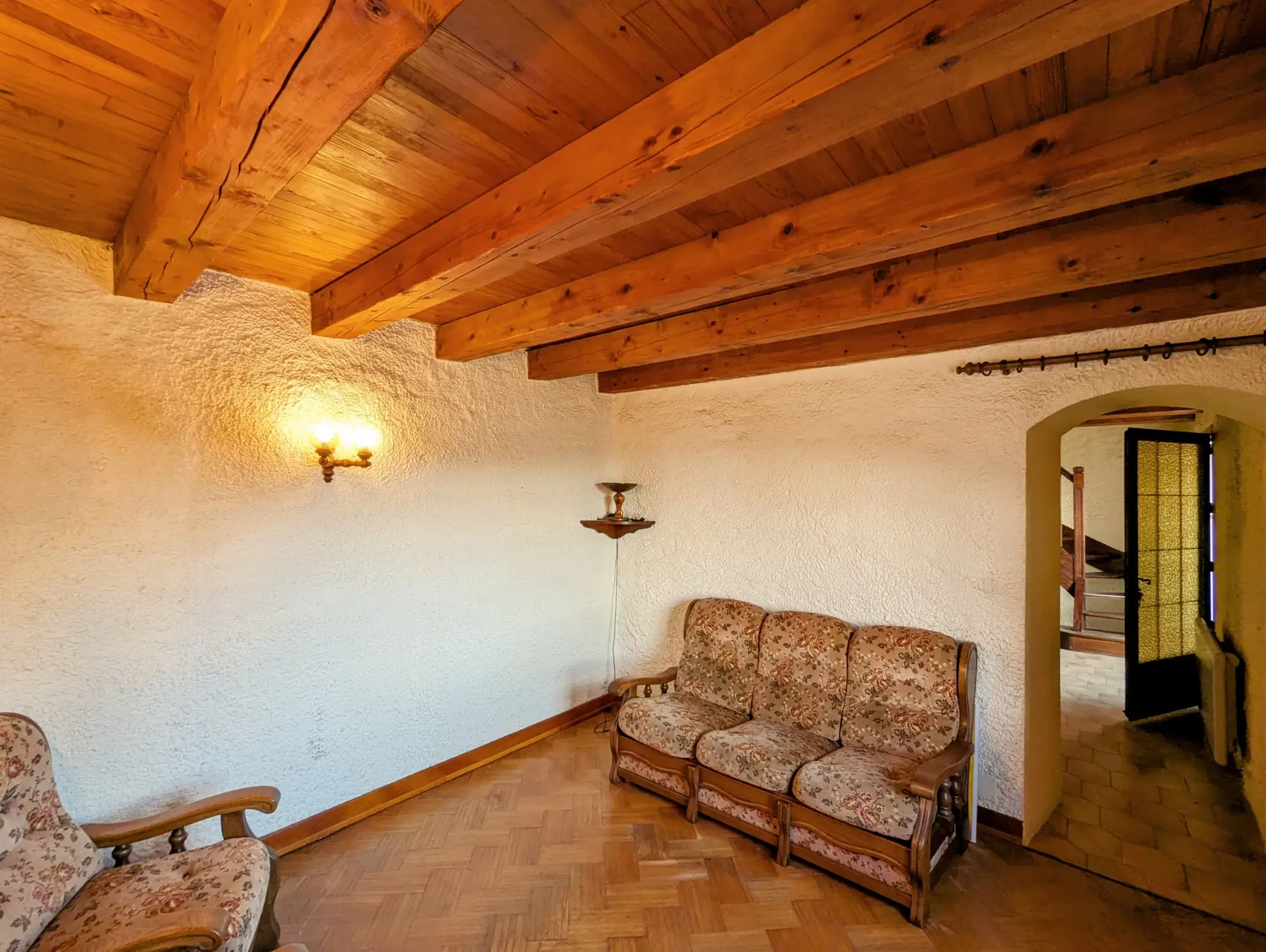 Belle maison de village avec terrain à Villecelle, proche Lamalou-les-Bains 