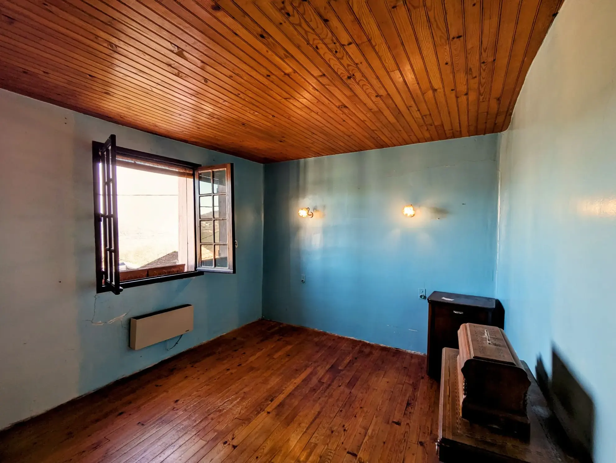 Belle maison de village avec terrain à Villecelle, proche Lamalou-les-Bains 