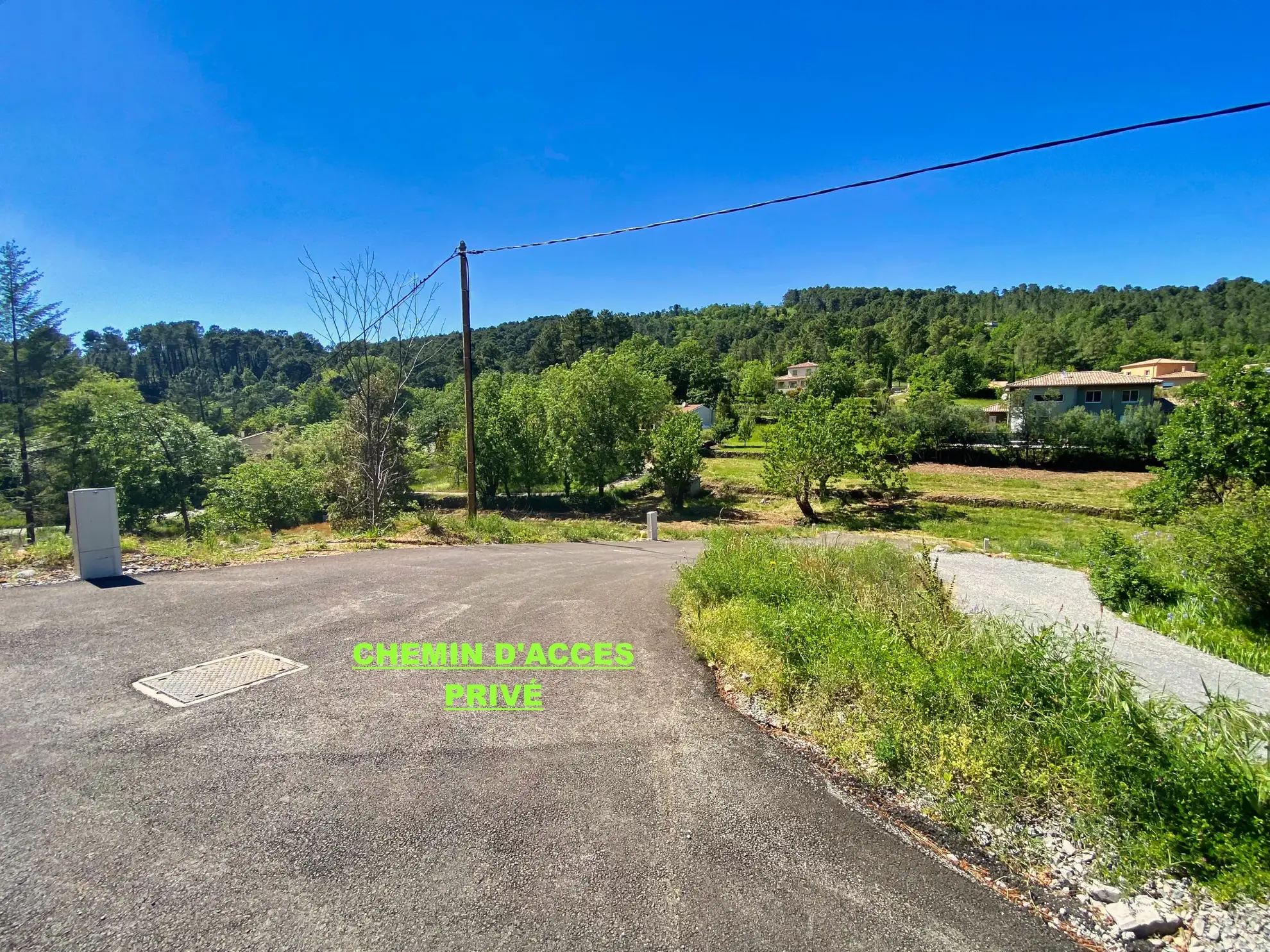 Terrain constructible de 1324 m² à Mercuer proche d'Aubenas 