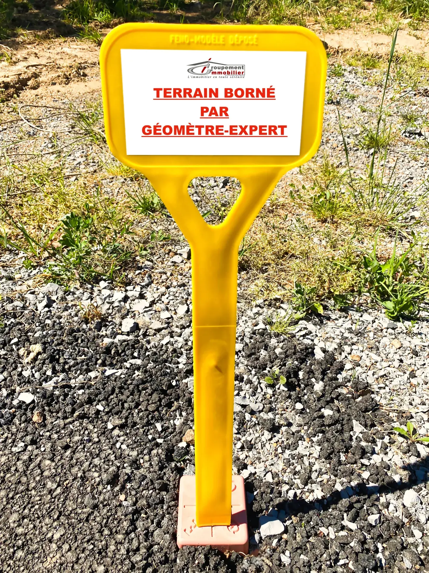 Terrain constructible de 1324 m² à Mercuer proche d'Aubenas 