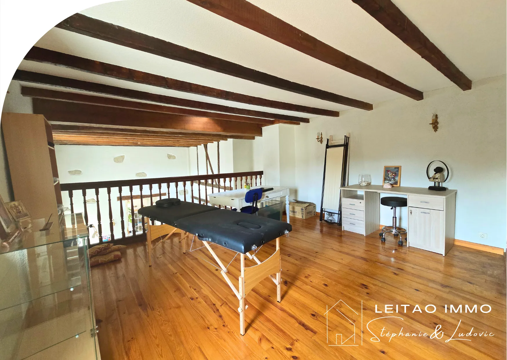 Maison de village à vendre à Castres avec terrain et grand potentiel 