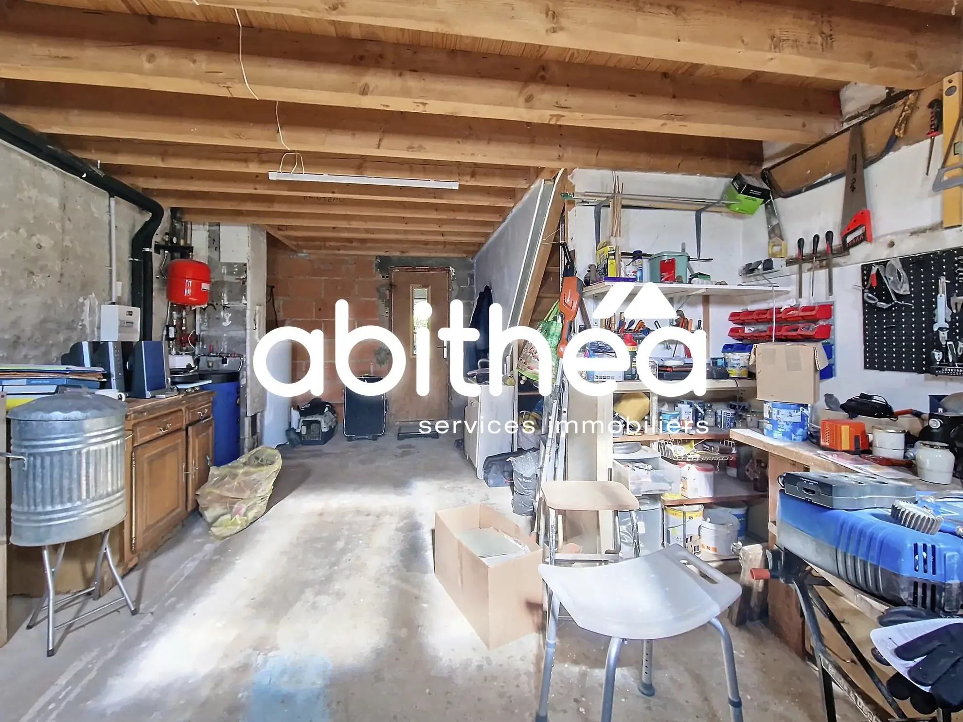 Maison charentaise avec piscine, 4 chambres, garage à Bois - Saint Genis de Saintonge 