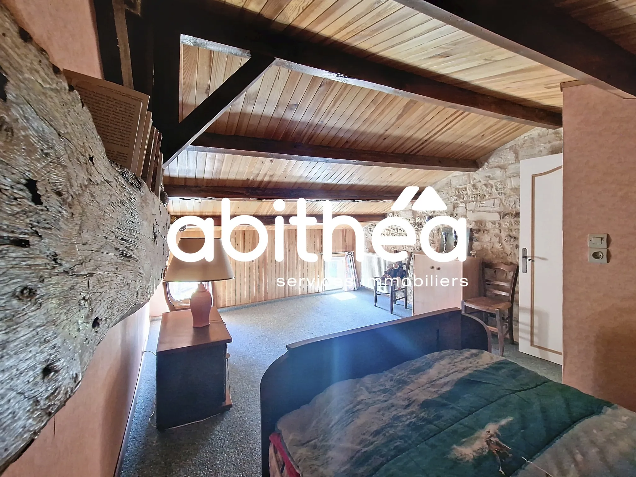 Maison charentaise avec piscine, 4 chambres, garage à Bois - Saint Genis de Saintonge 