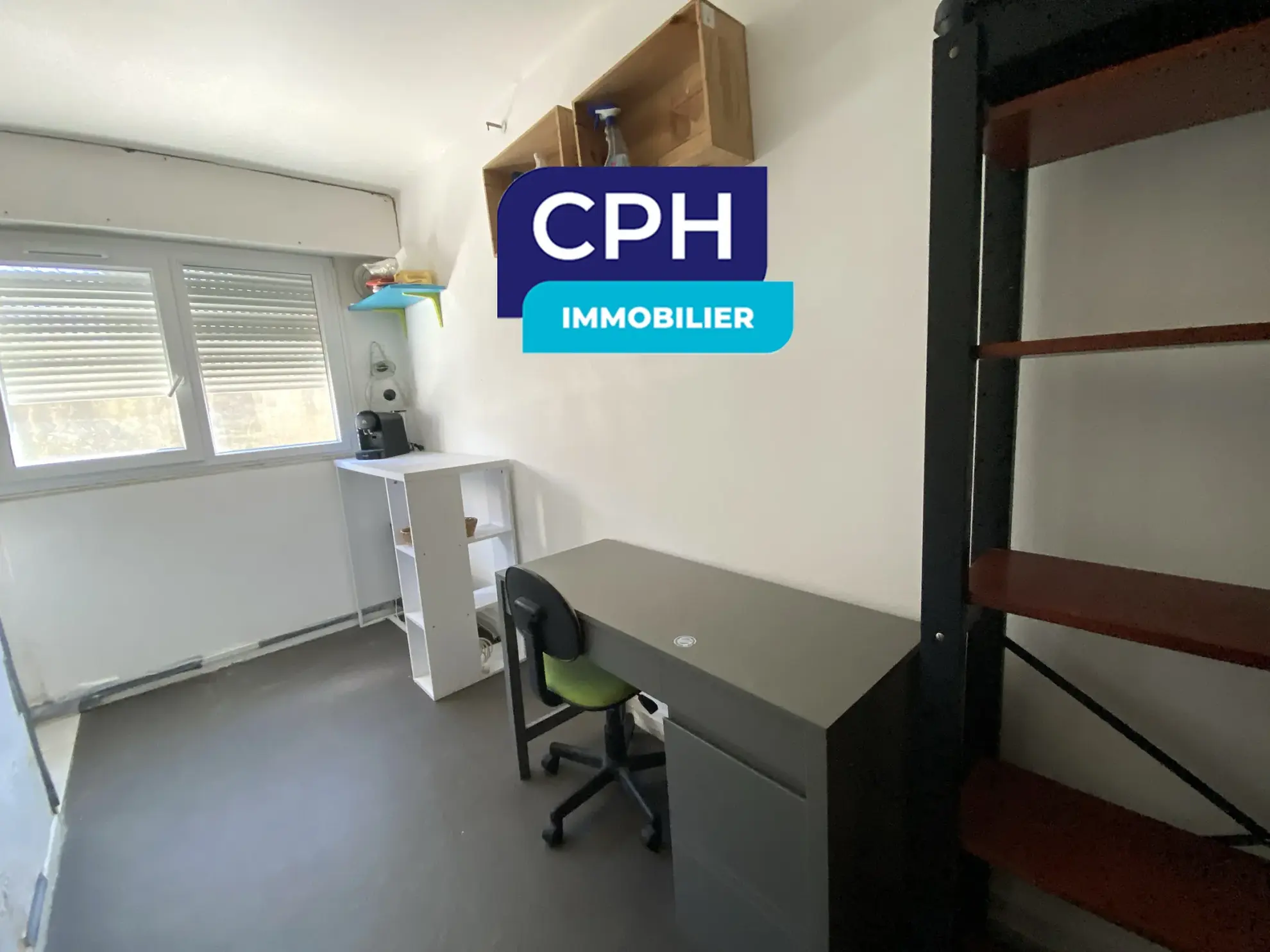 Studette à rénover à Chatillon – Idéal investissement ou étudiant 