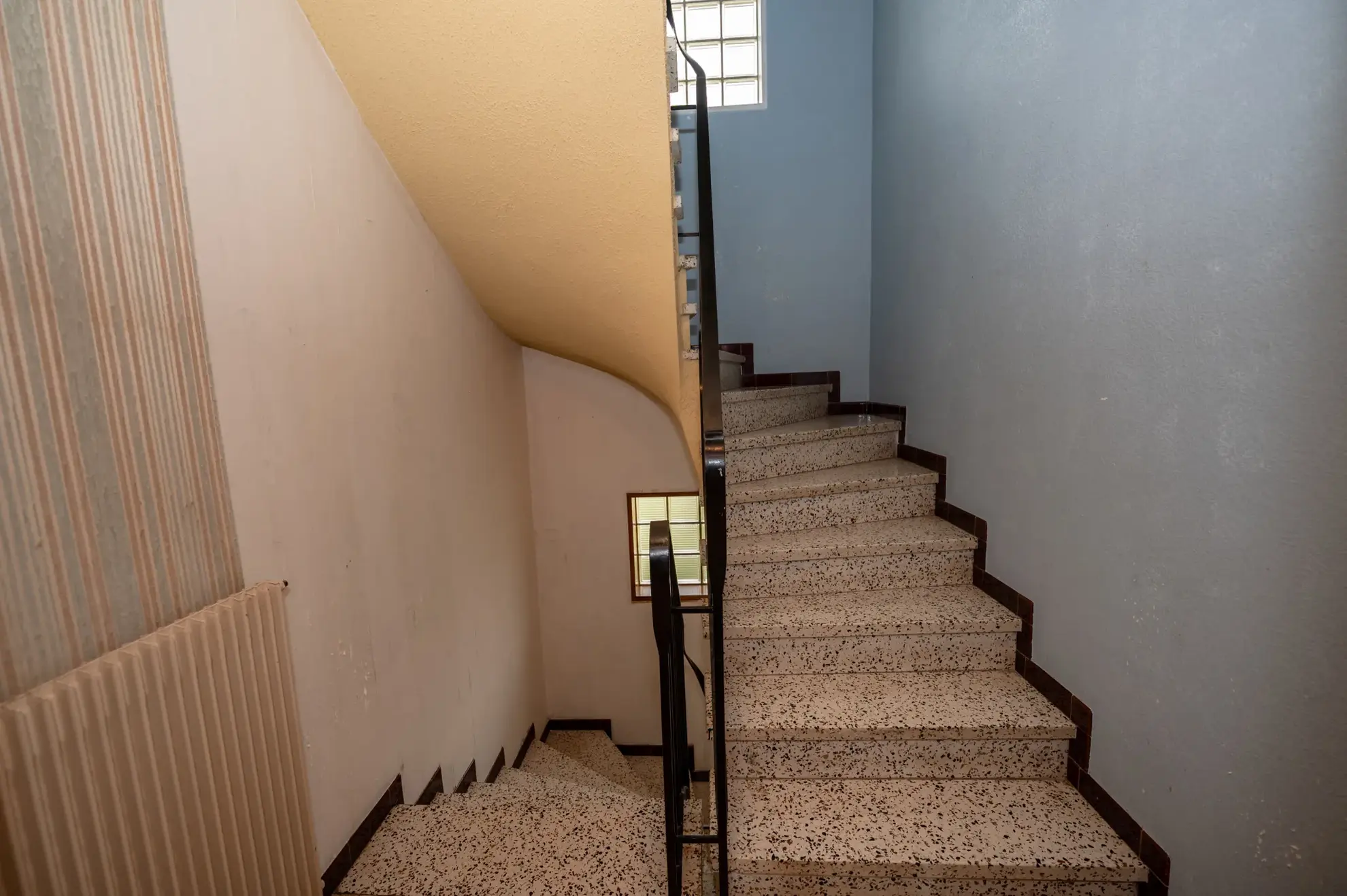 Maison individuelle avec 6 pièces à Courvieres, secteur calme, à rafraîchir 