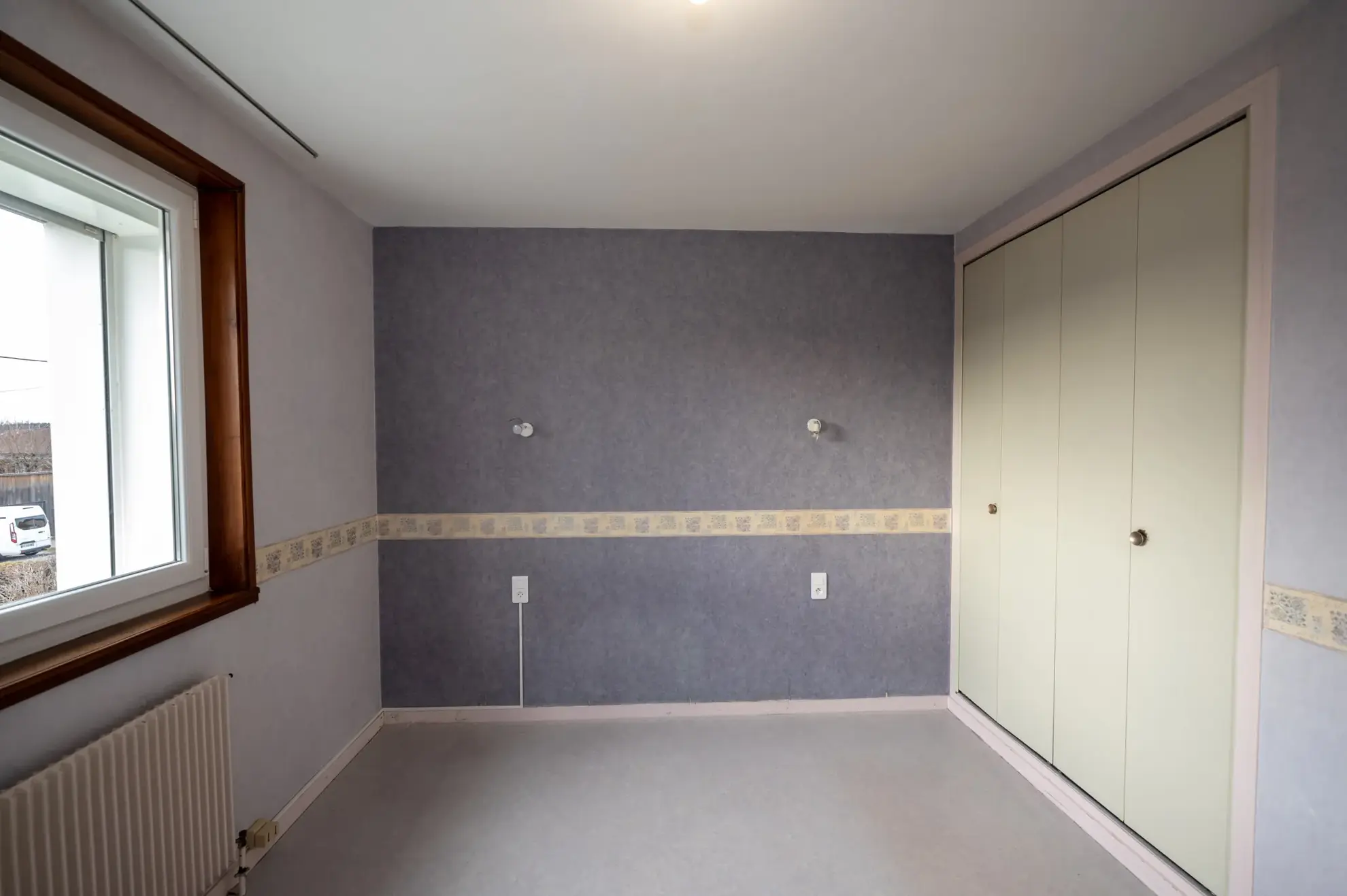 Maison individuelle avec 6 pièces à Courvieres, secteur calme, à rafraîchir 