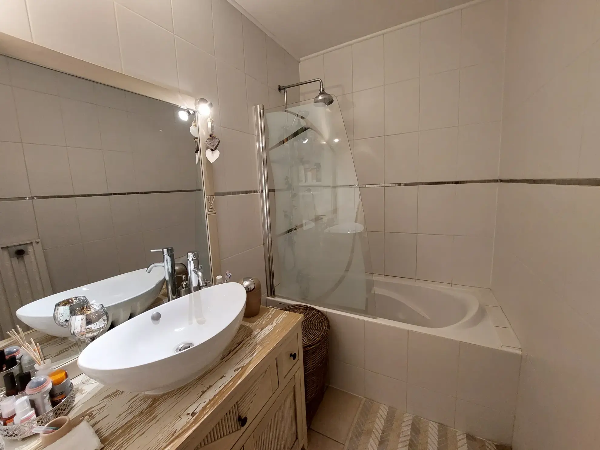 Appartement F2 avec balcon, cave et parking à Le Plessis-Trévise 