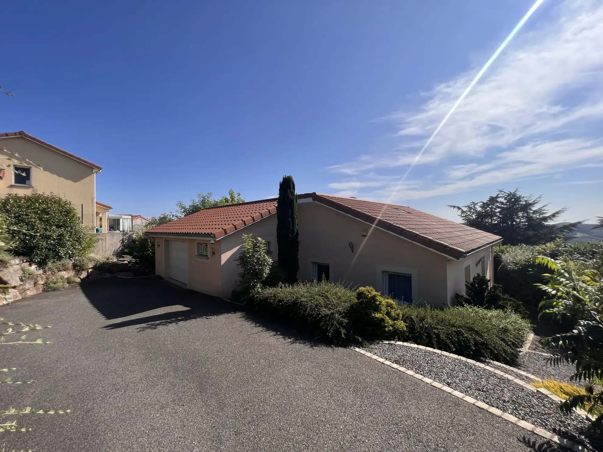 Villa 4 pièces avec piscine, dépendances et garage à Fontanes 