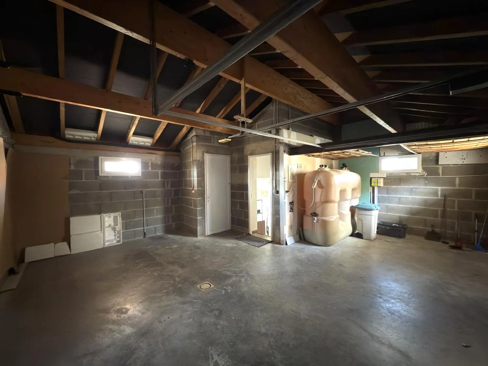 Villa 4 pièces avec piscine, dépendances et garage à Fontanes 