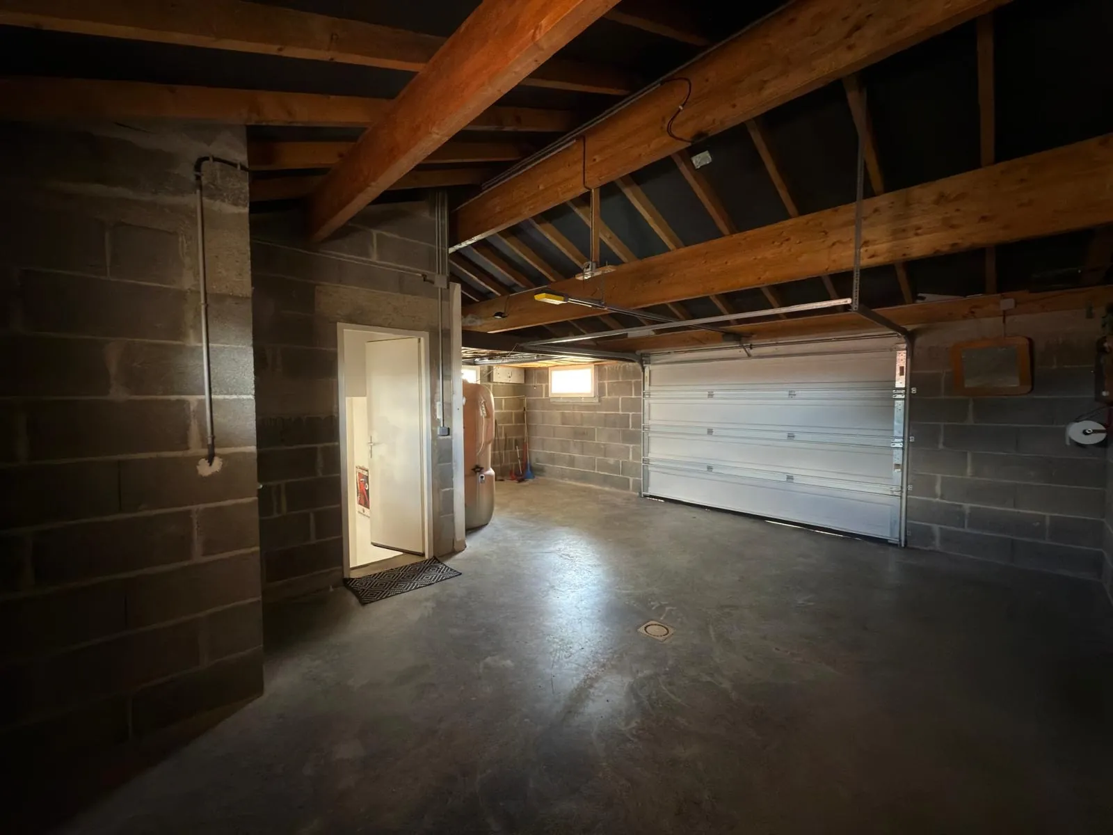 Villa 4 pièces avec piscine, dépendances et garage à Fontanes 