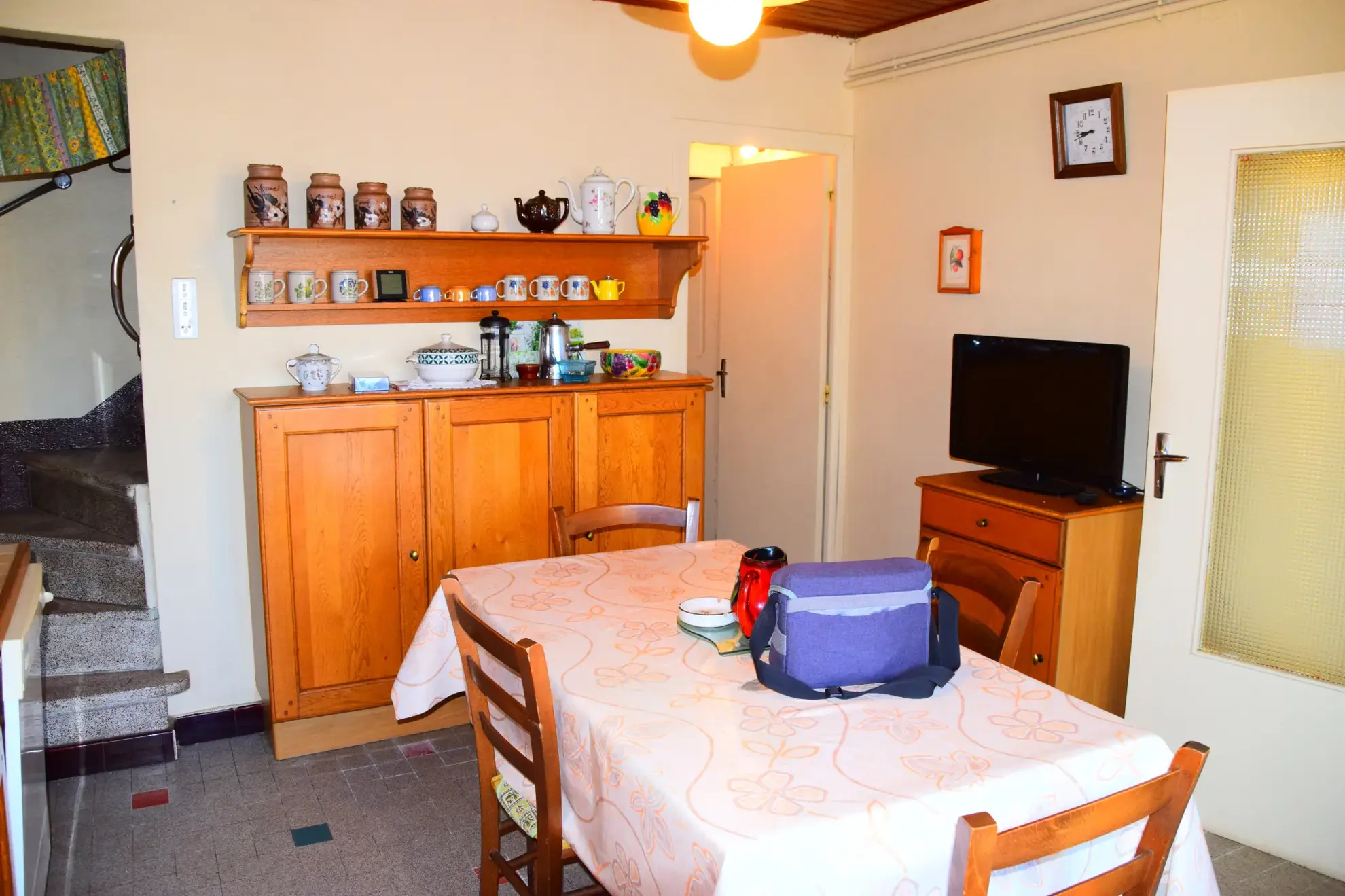 Maison de village à Issanlas avec appartements, garage et terrains - Opportunité à saisir 