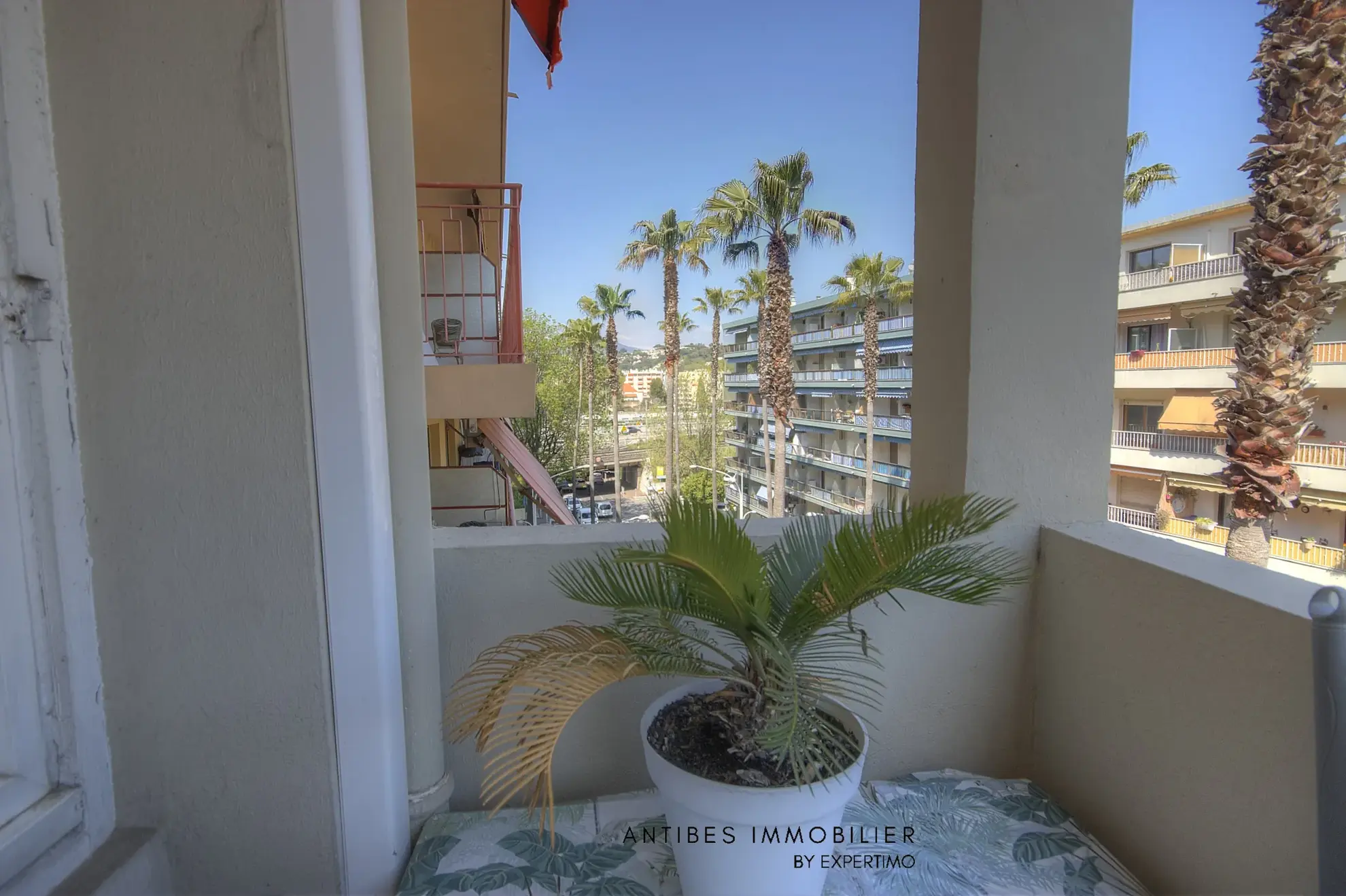 Appartement 3 pièces avec cave et parking à Cagnes-sur-Mer proche plage