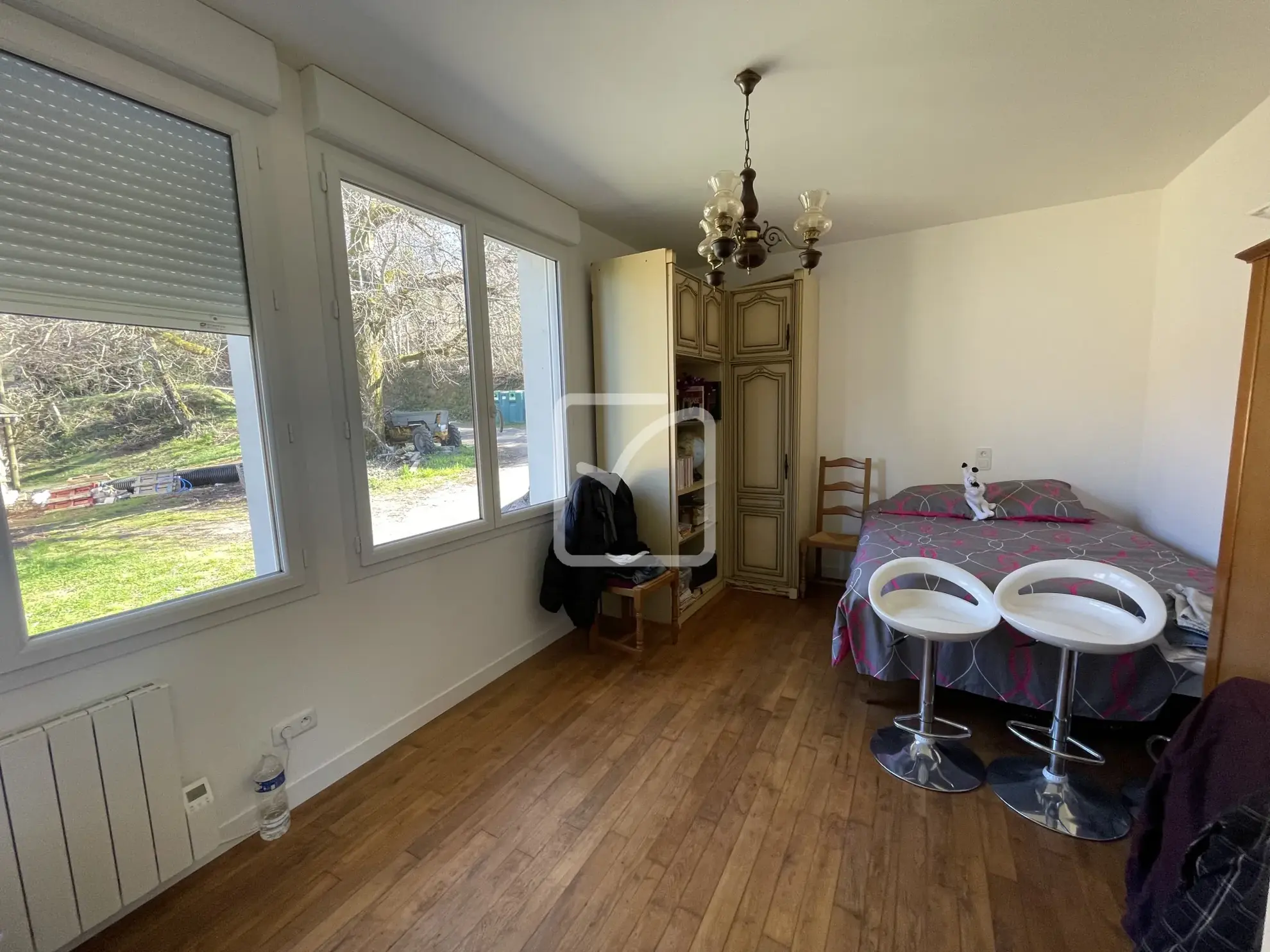 A saisir ensemble de 2 maisons rénovées avec vue à Chenailler Mascheix 