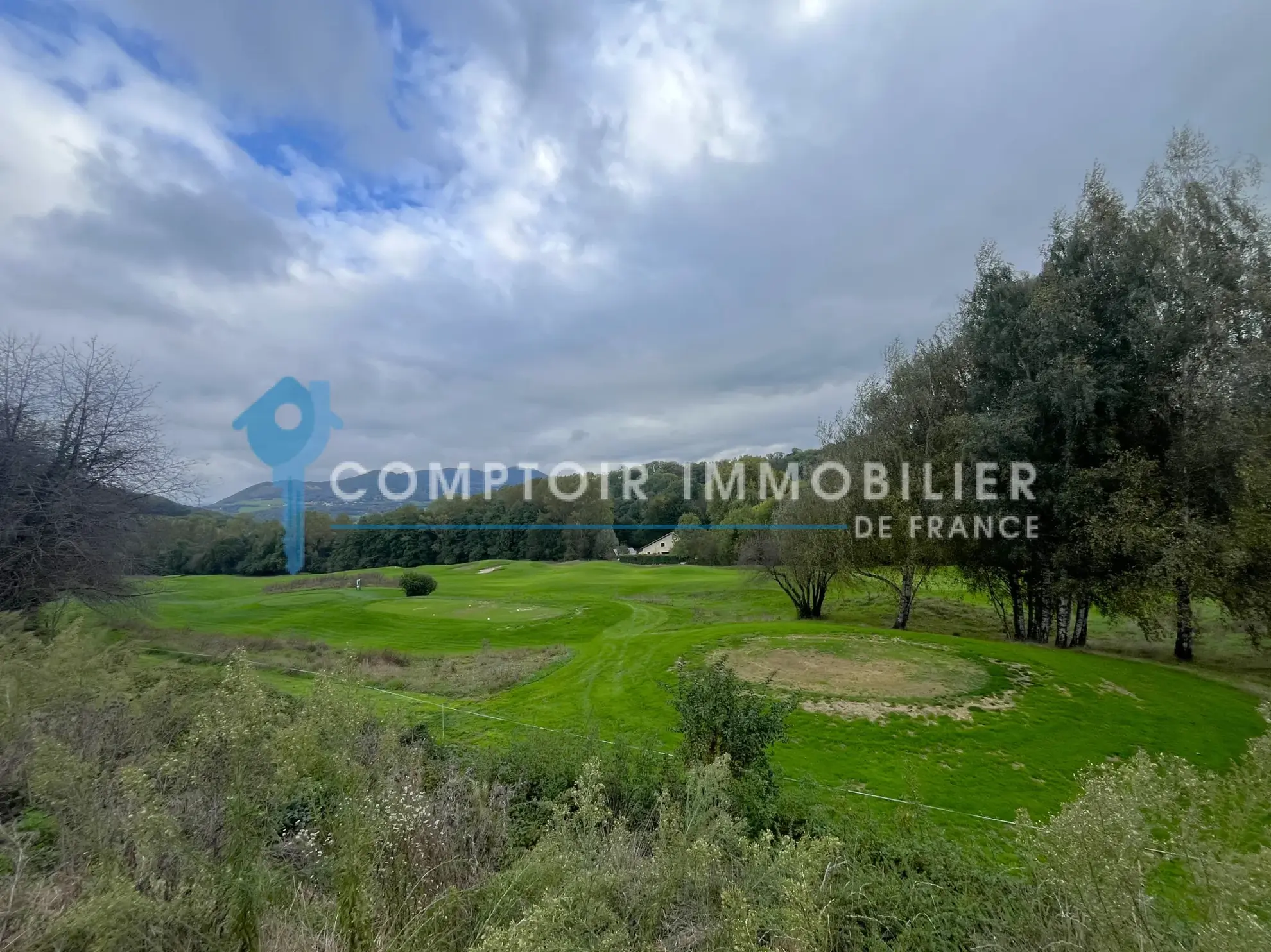 Terrain constructible à Haute-Jarrie avec vue imprenable - Libre de constructeur