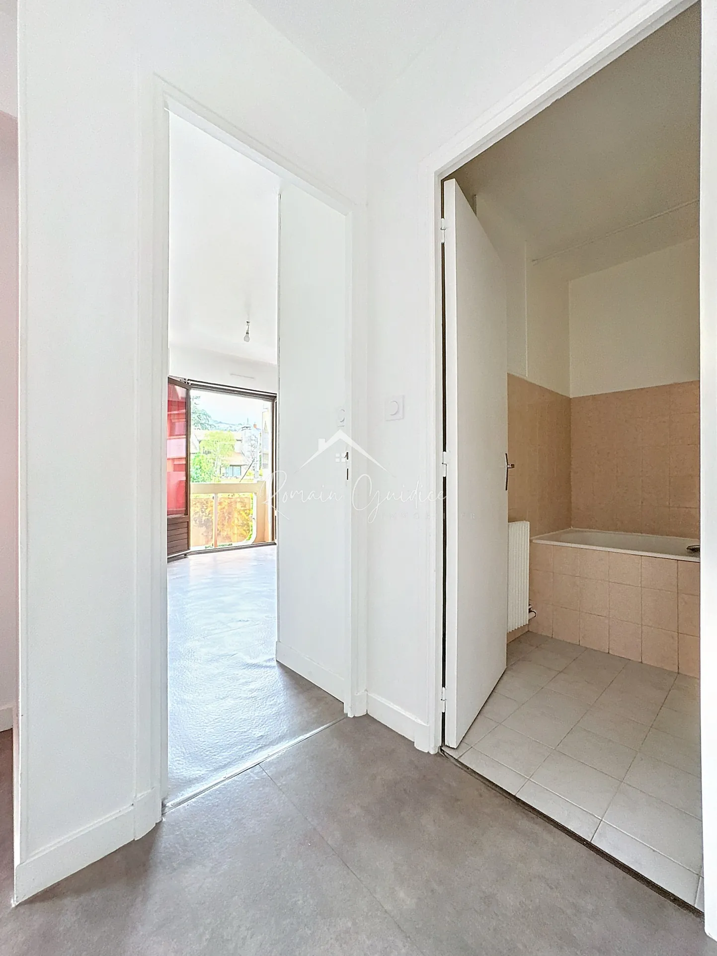 Appartement F2 de 38 m² avec terrasse à Saint-Affrique 