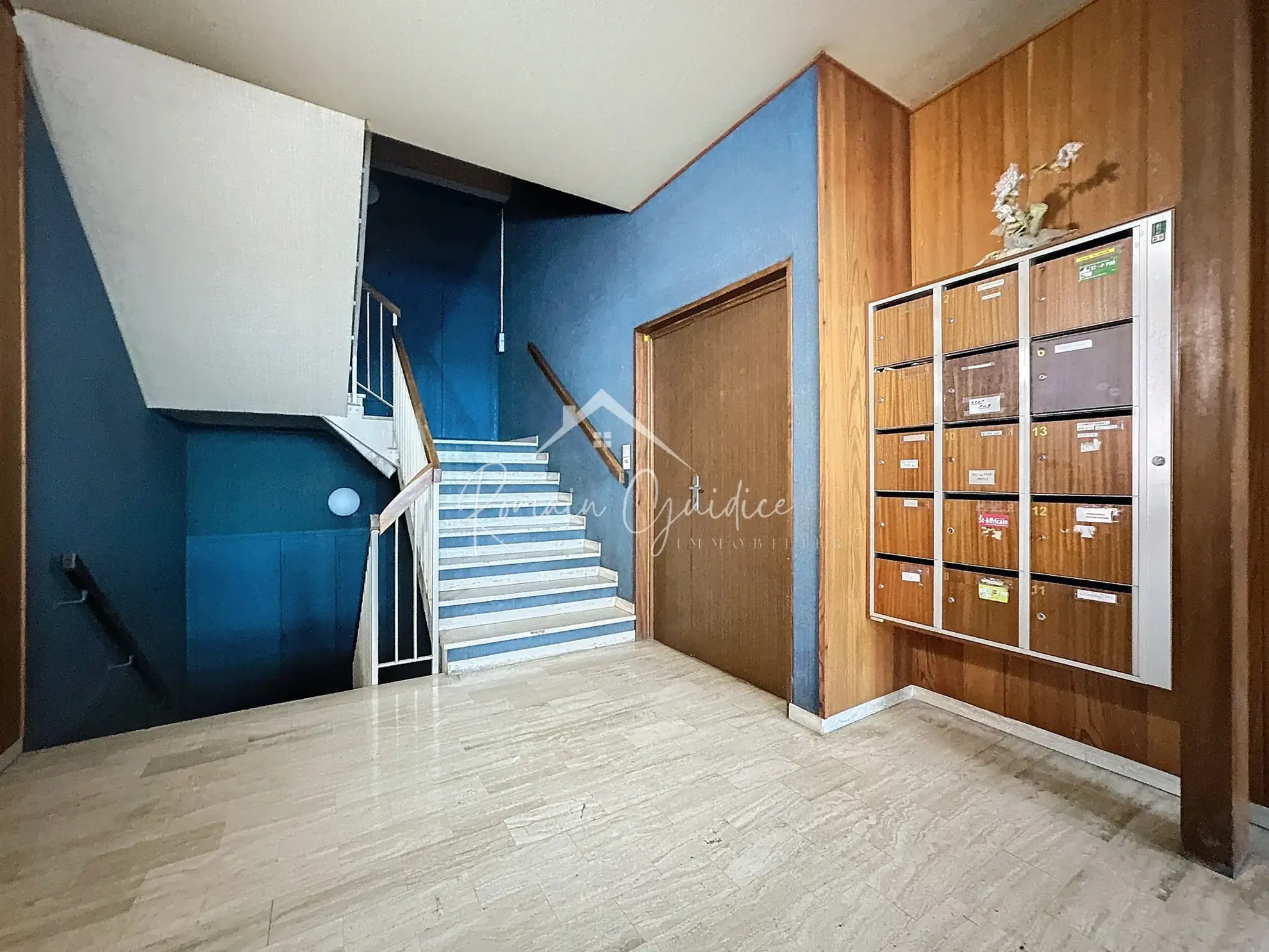 Appartement F2 de 38 m² avec terrasse à Saint-Affrique 