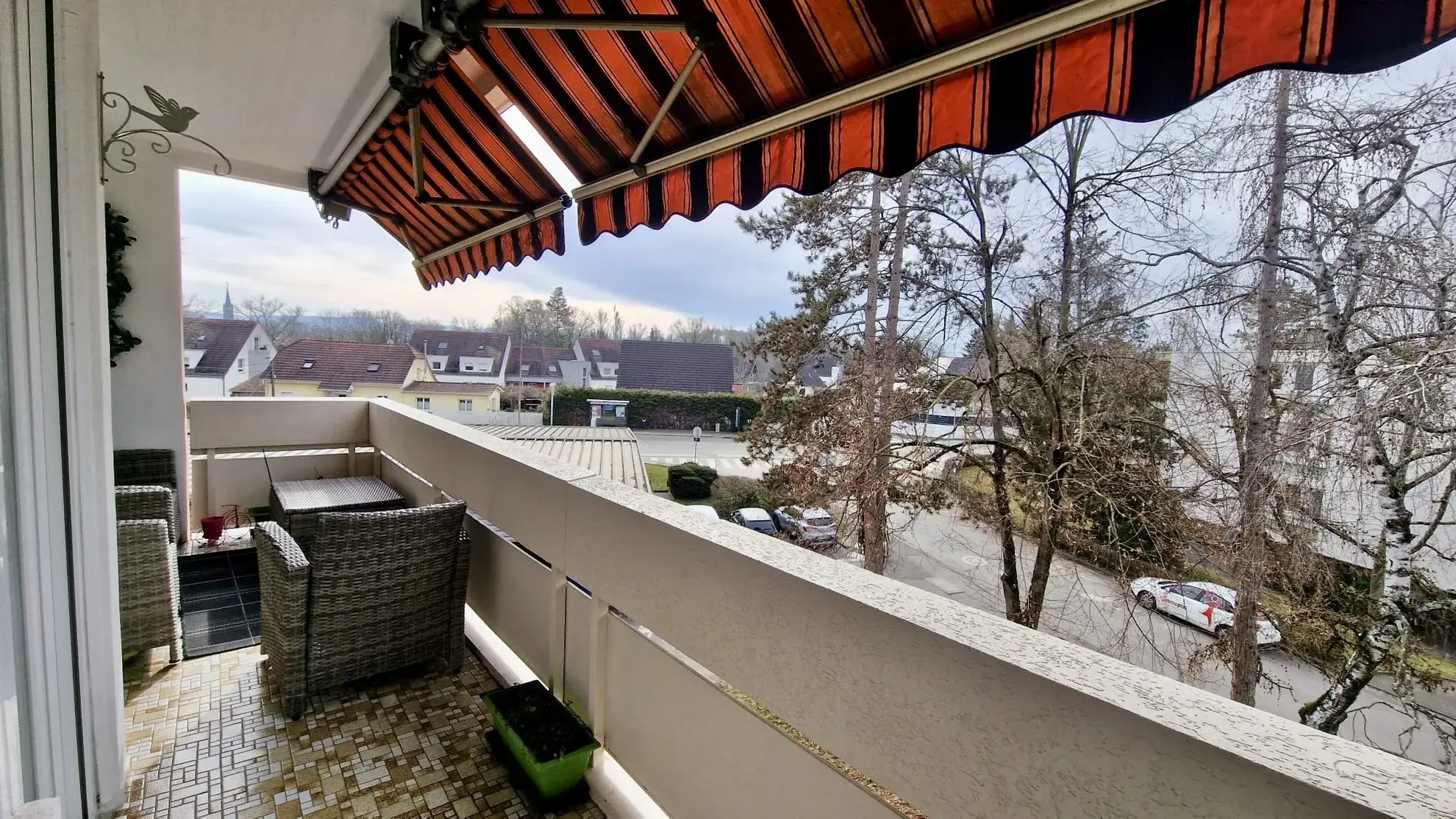 Spacieux appartement T4 rénové à Saint-Louis proche commodités 