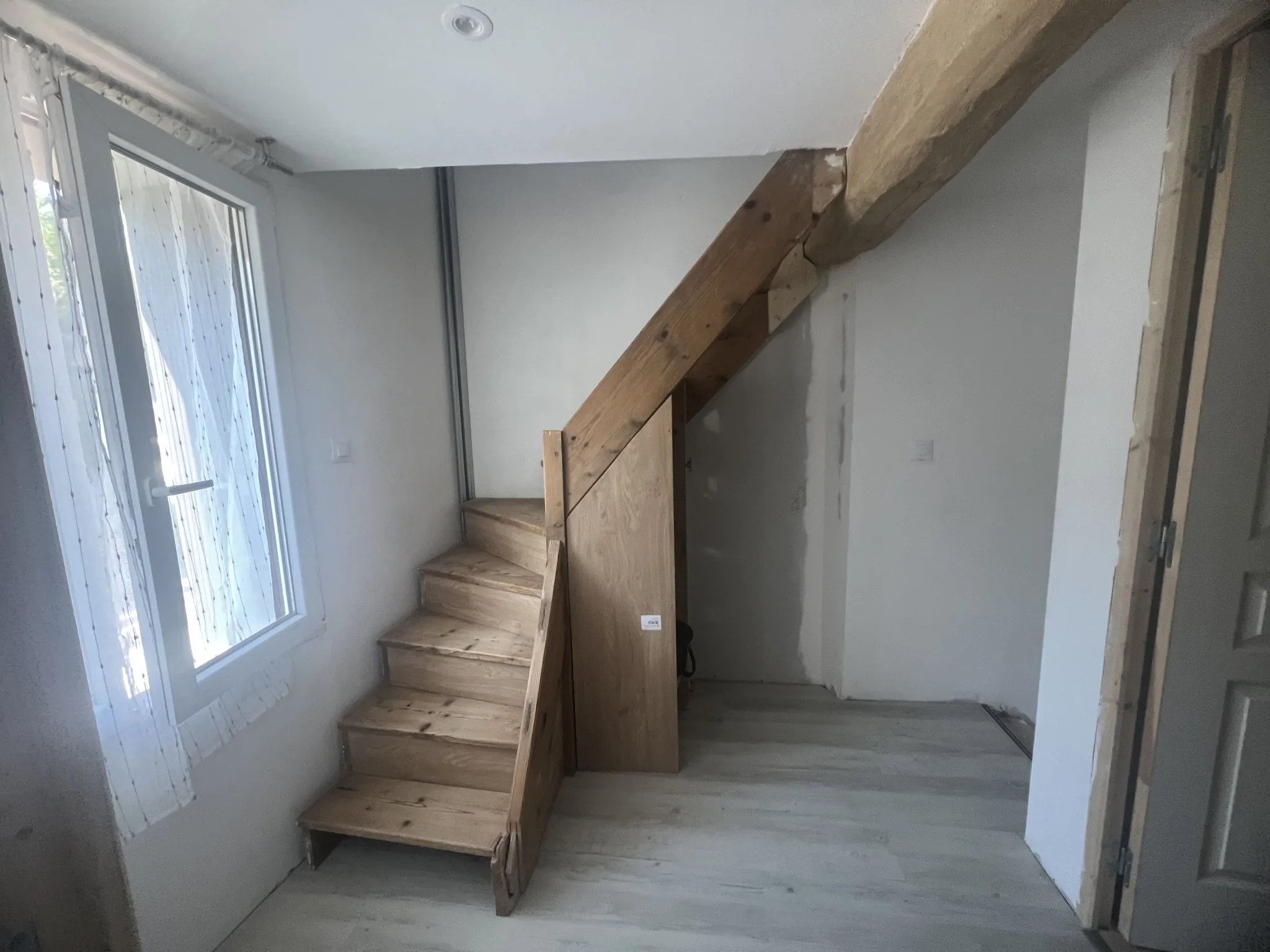 Maison à vendre à Bolbec, 65 m², proche centre-ville, sans travaux 