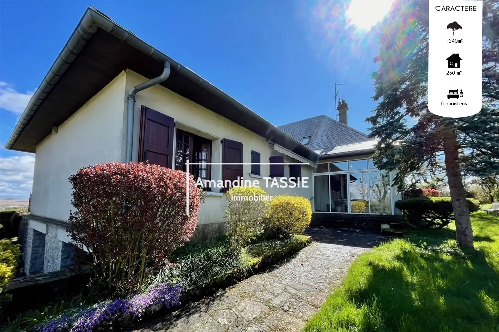 Grande maison familiale à La Cavalerie avec terrain arboré de 1545 m² 