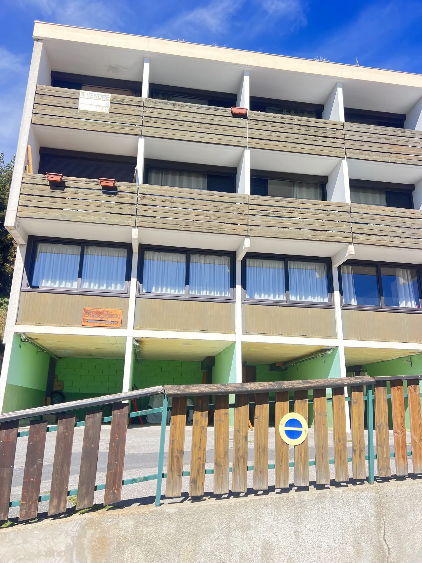 Appartement T2 en Pyrénées-Orientales avec vue montagne et parking