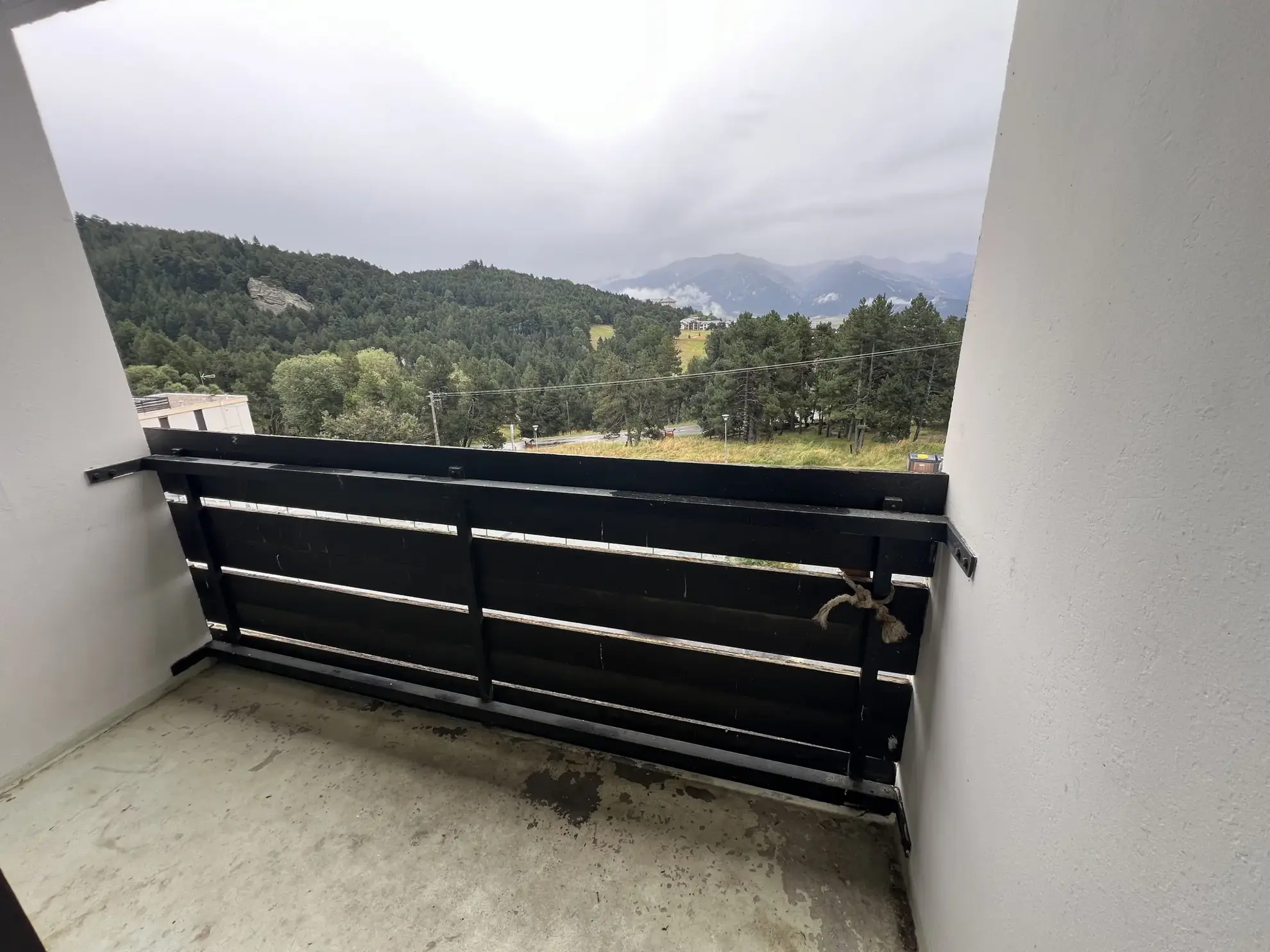 Appartement T2 en Pyrénées-Orientales avec vue montagne et parking 