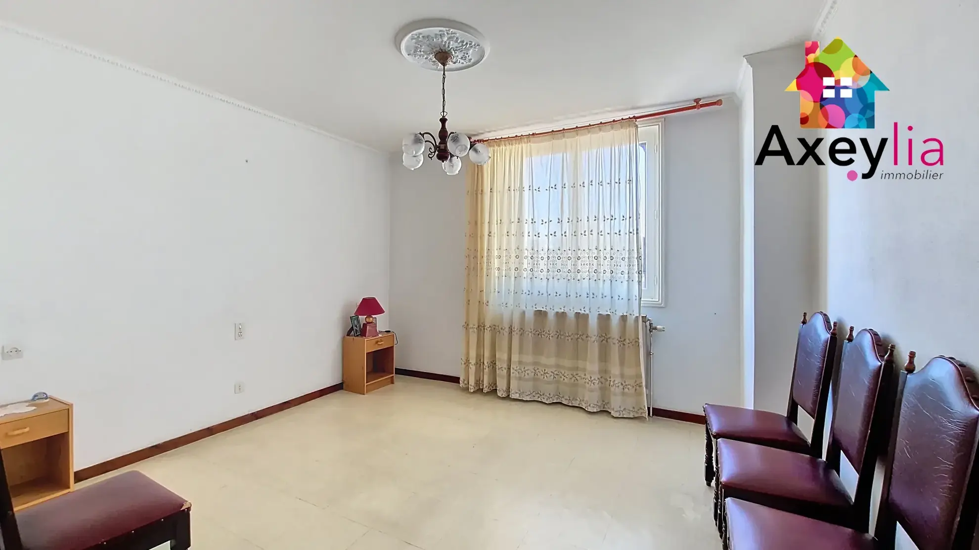 Maison à vendre avec 4 chambres, jardin et garage à Pouilly-sous-Charlieu 