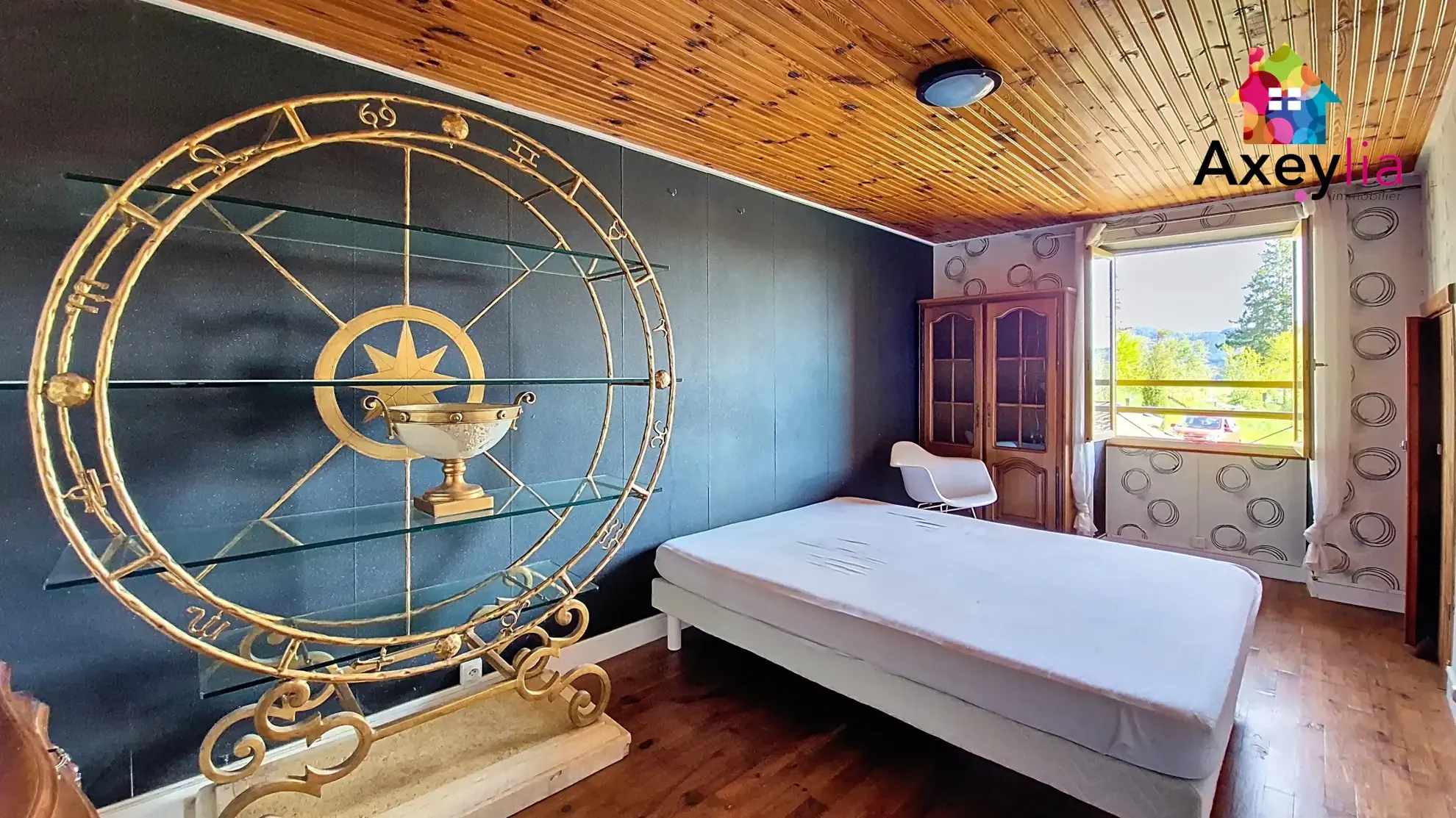 Maison 3 chambres avec grand terrain à Matour, secteur calme et vue dégagée 