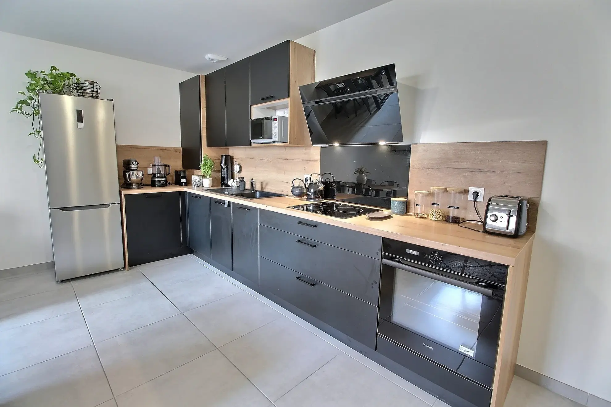 Appartement 3 pièces en rez-de-jardin à Saint-Laurent-de-Mure, proche commodités 