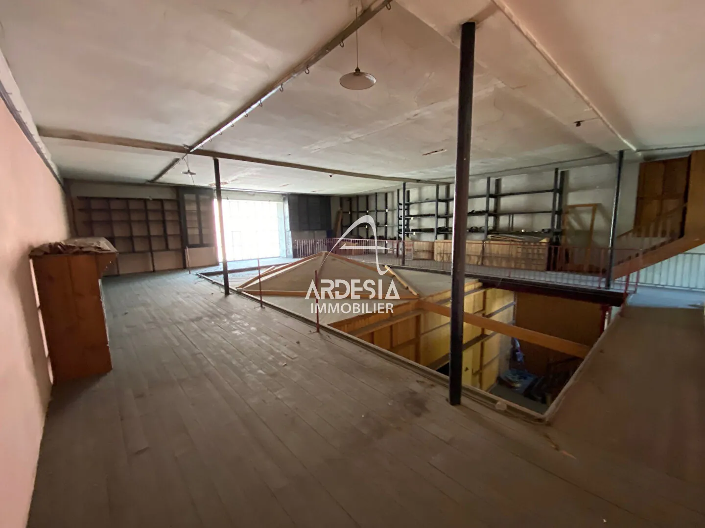 Loft à finir d'aménager à Saint Michel de Maurienne - Opportunité de rénovation rare 