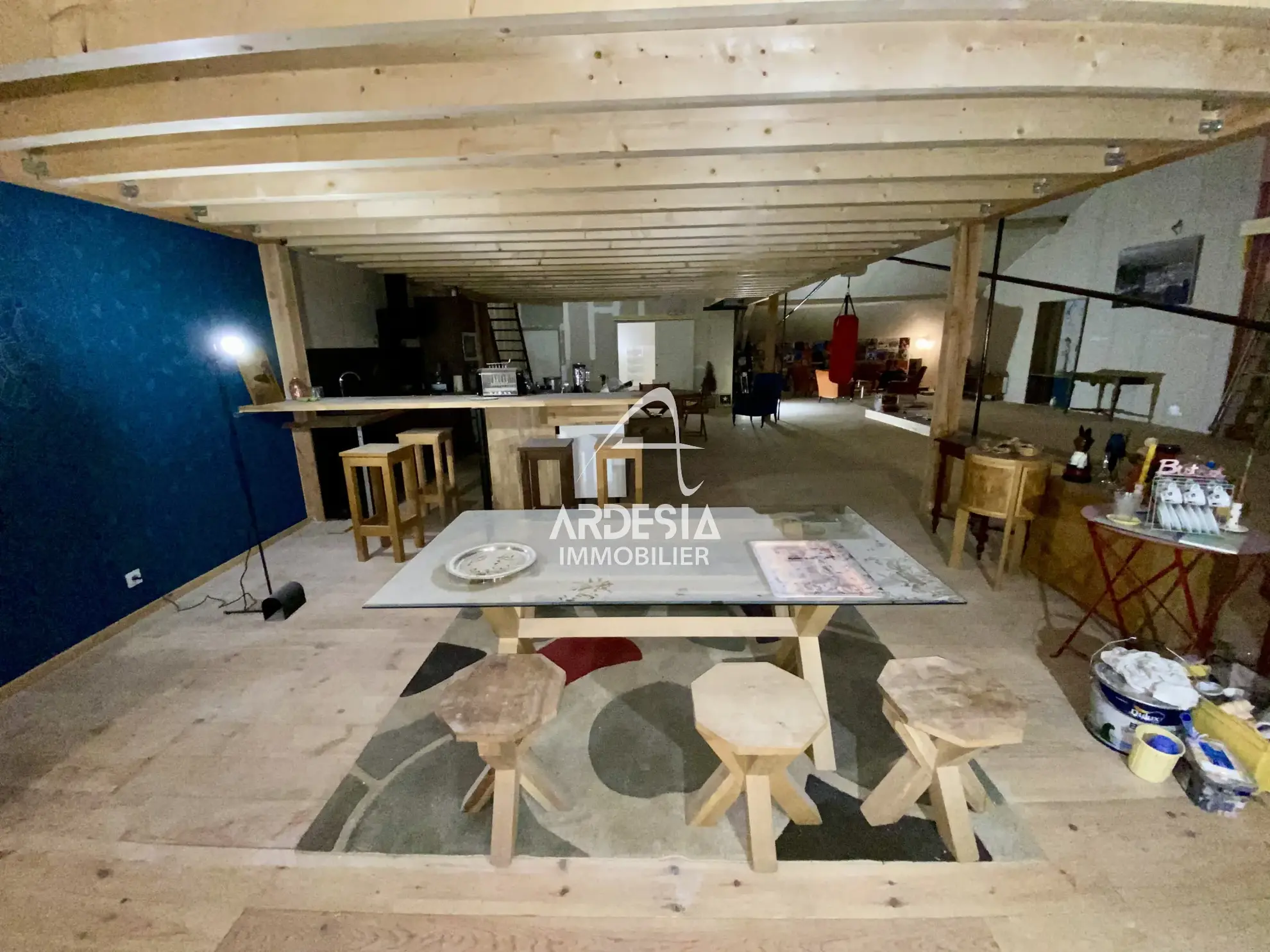 Loft à finir d'aménager à Saint Michel de Maurienne - Opportunité de rénovation rare 