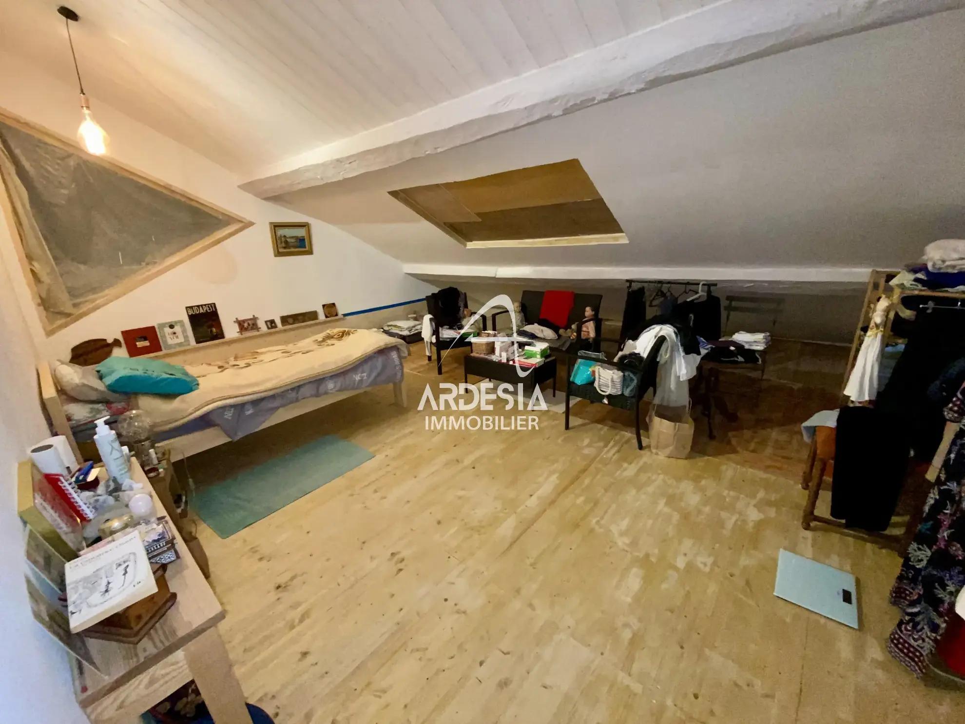 Loft à finir d'aménager à Saint Michel de Maurienne - Opportunité de rénovation rare 