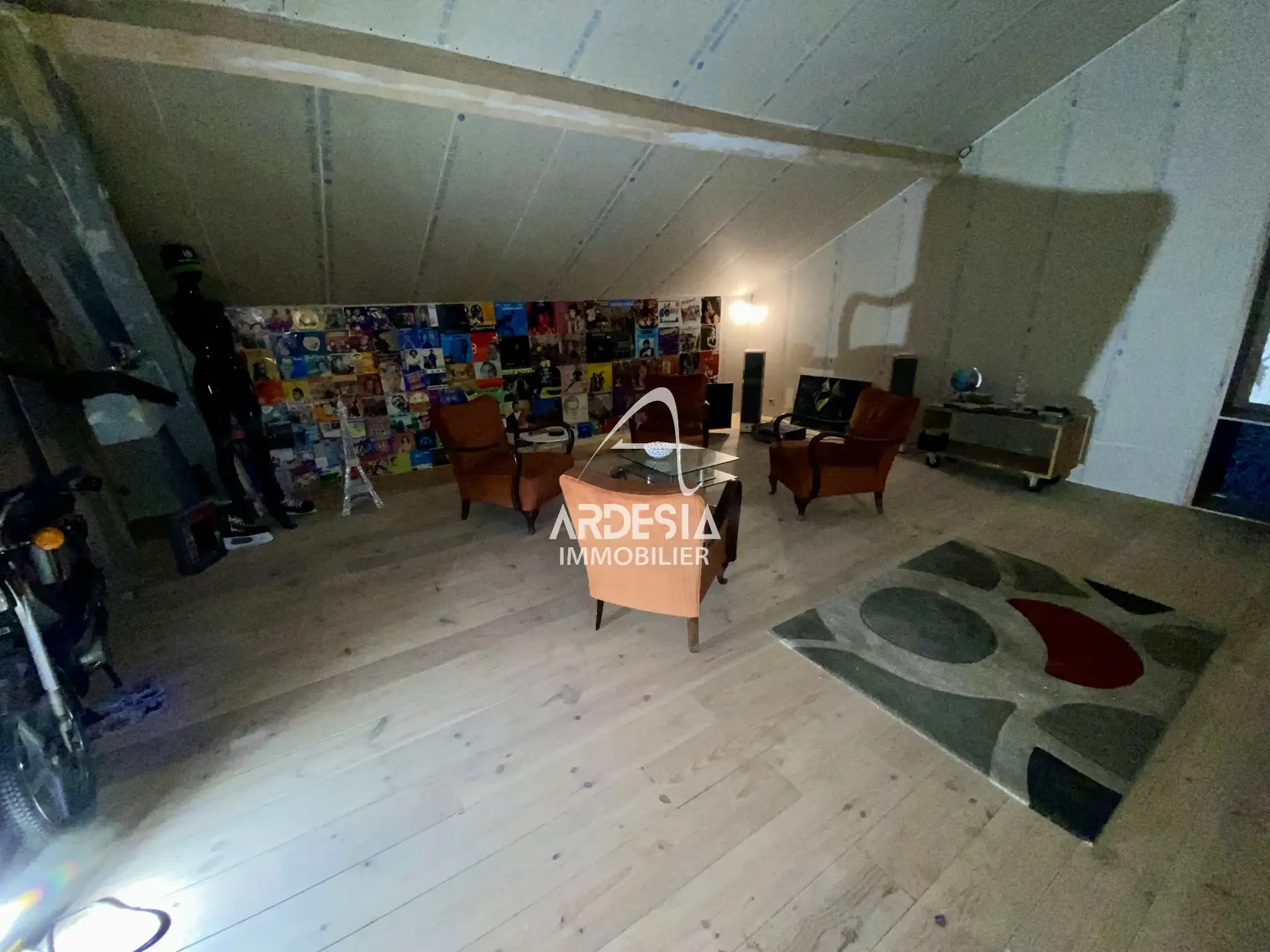 Loft à finir d'aménager à Saint Michel de Maurienne - Opportunité de rénovation rare 