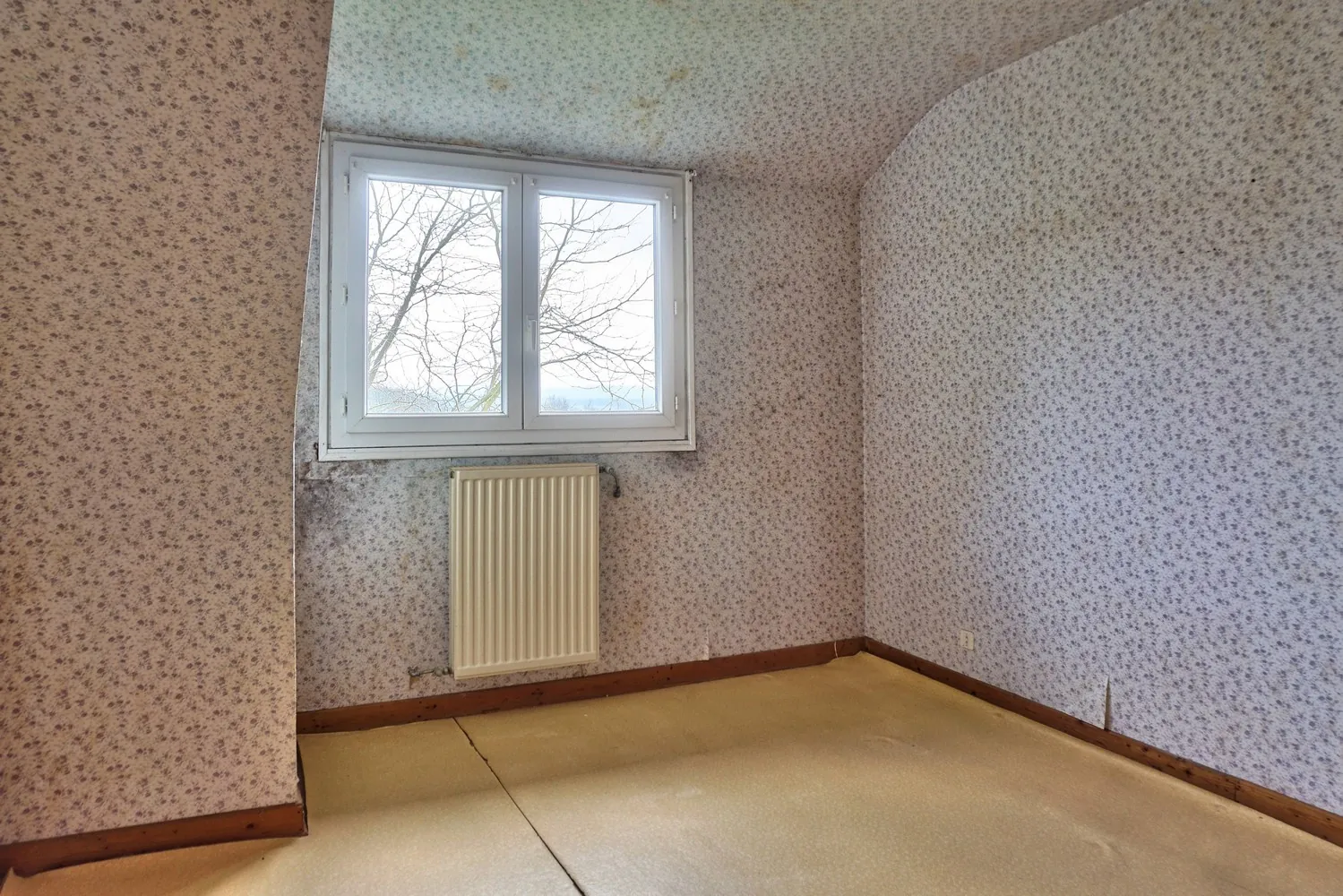 Maison 4 chambres à Plougonver, calme et campagne, à vendre 