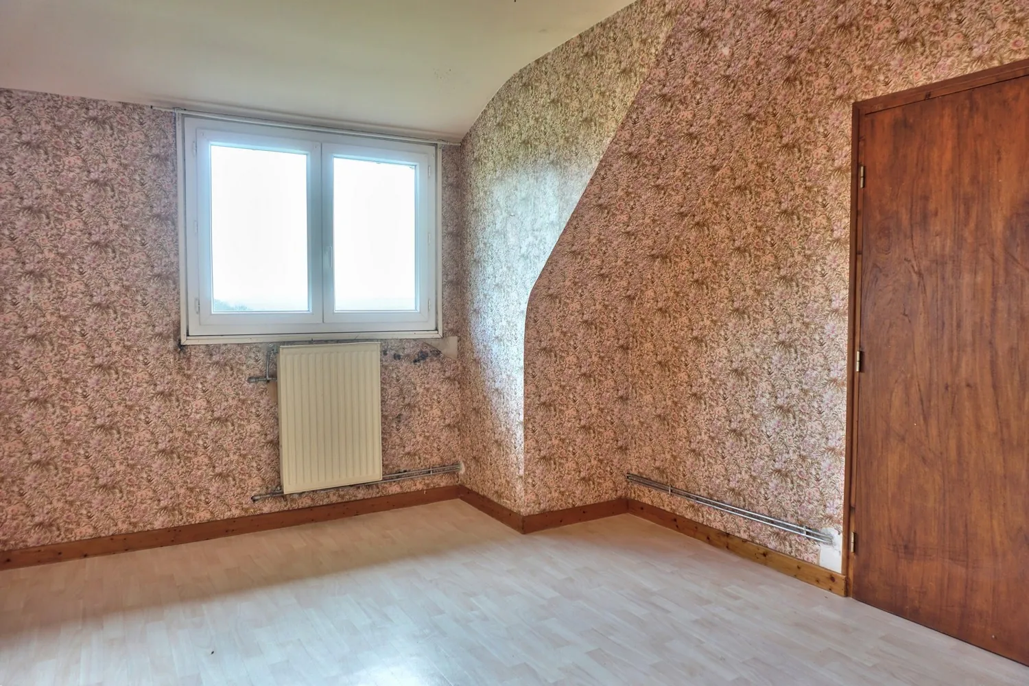 Maison 4 chambres à Plougonver, calme et campagne, à vendre 