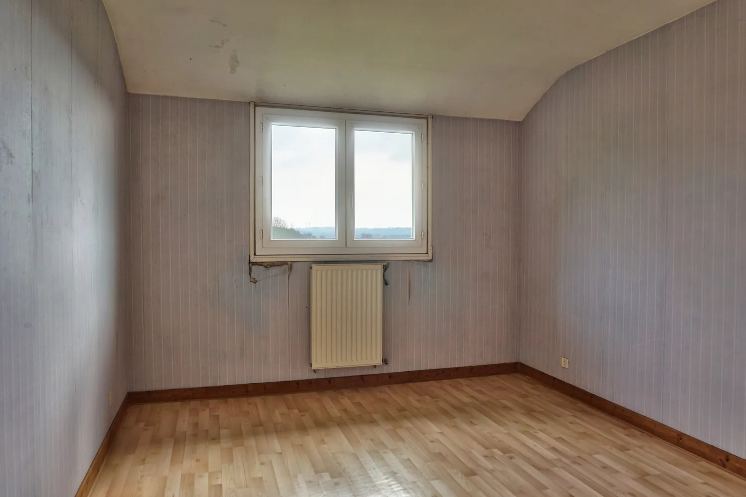 Maison 4 chambres à Plougonver, calme et campagne, à vendre 