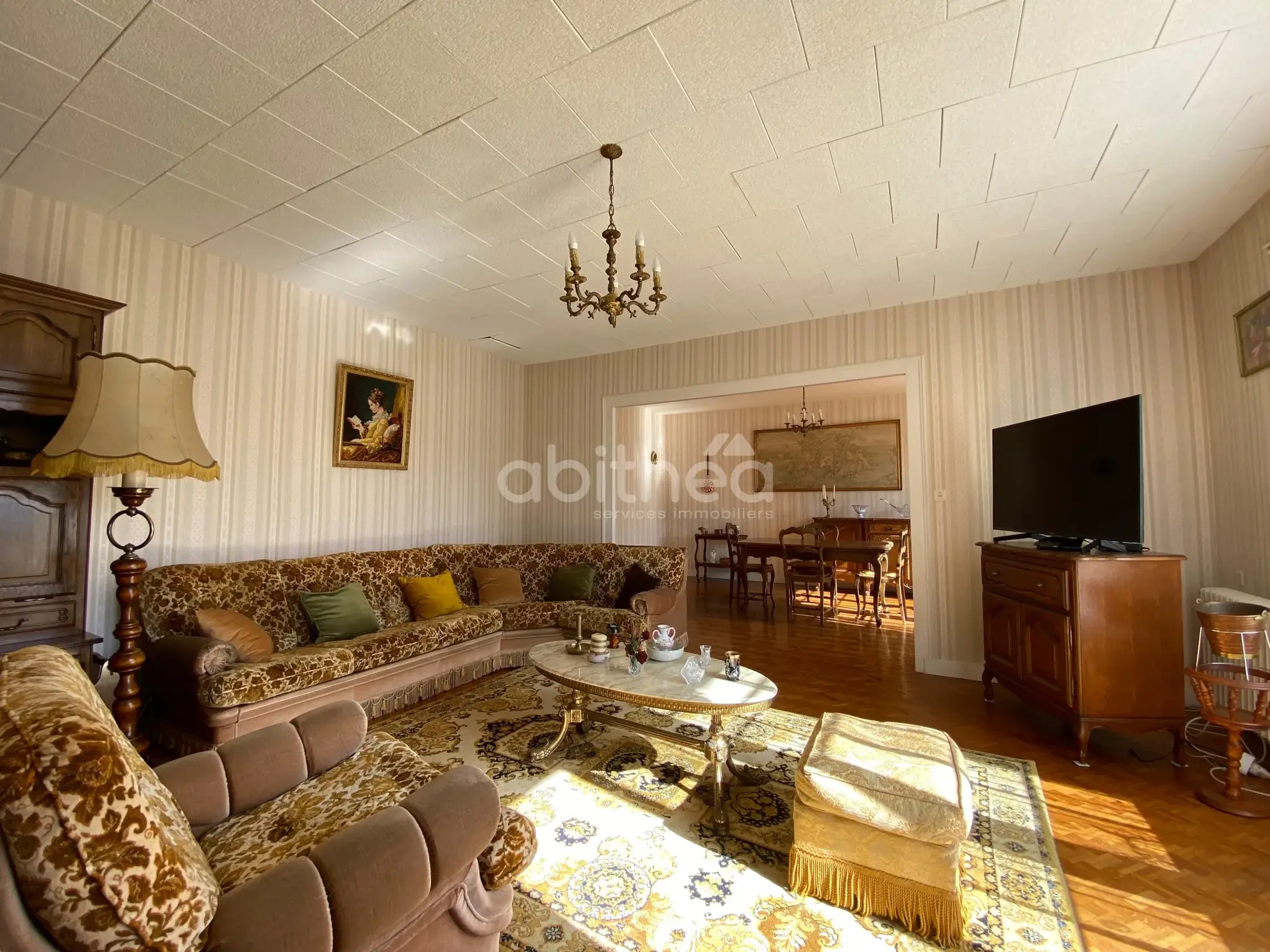 Maison charentaise à Javrezac de 142 m² avec dépendances, jardin et garage 