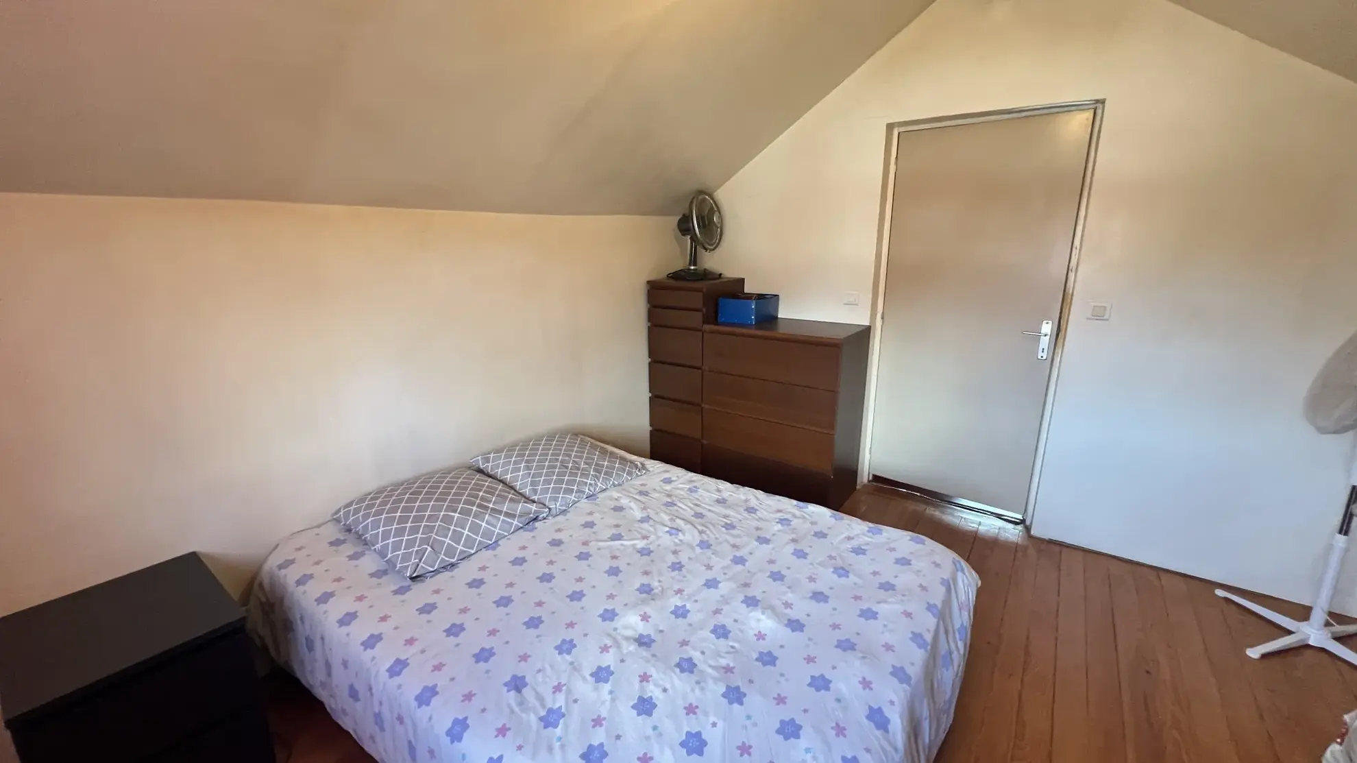 Maison individuelle à Vayres-sur-Essonne de 130 m² avec terrain et garage 