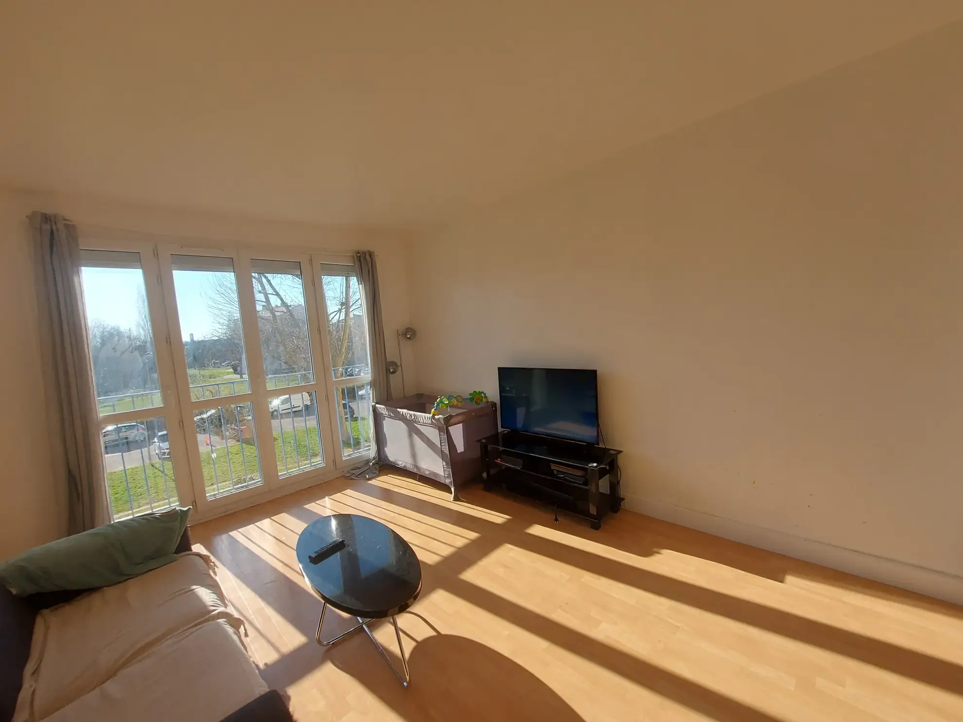 Apartement 2 pièces avec parking près du lac de Gassicourt à Mantes-La-Jolie 