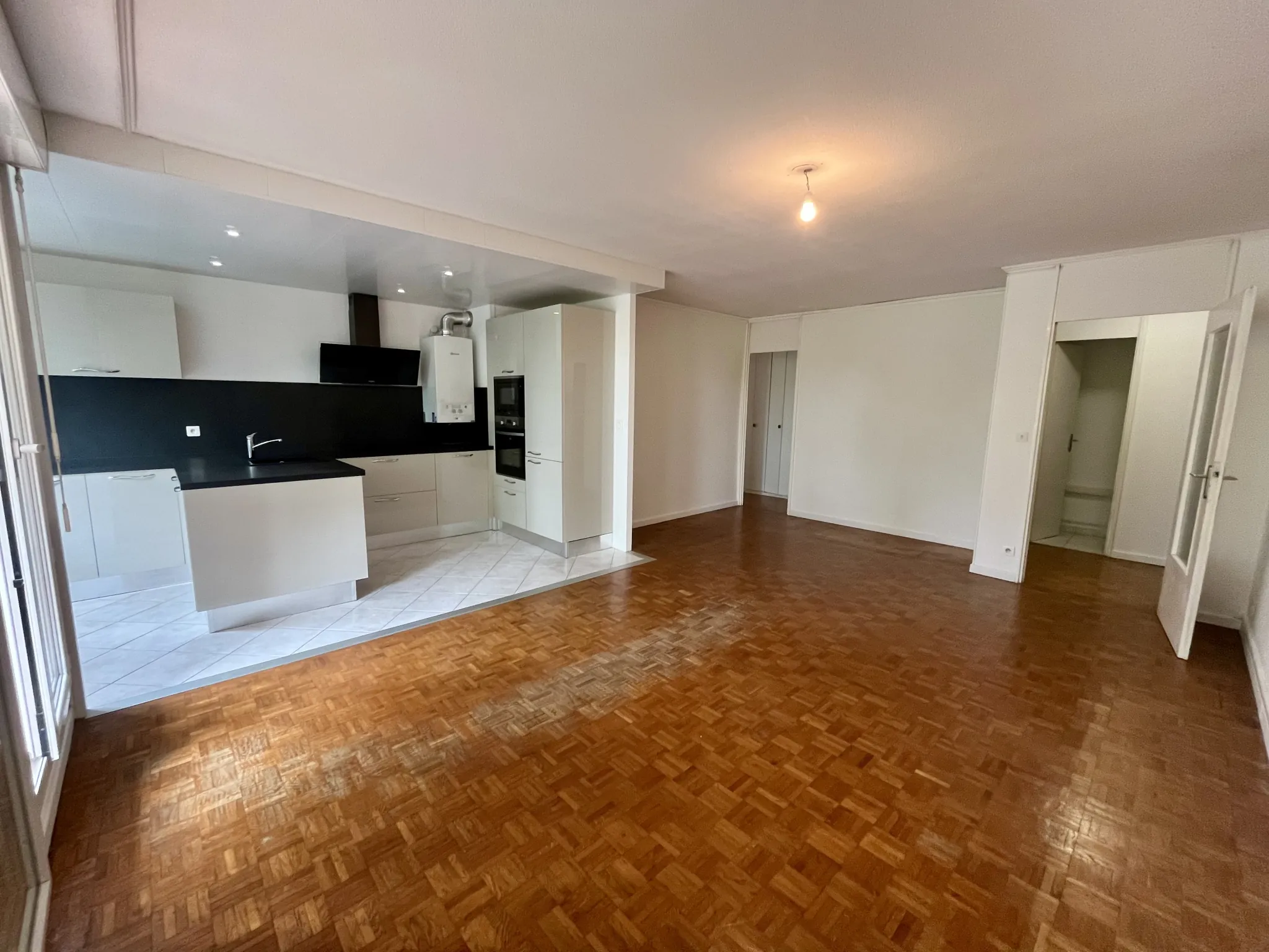 Appartement T3 lumineux avec loggia dans résidence sécurisée à Montpellier Estanove 