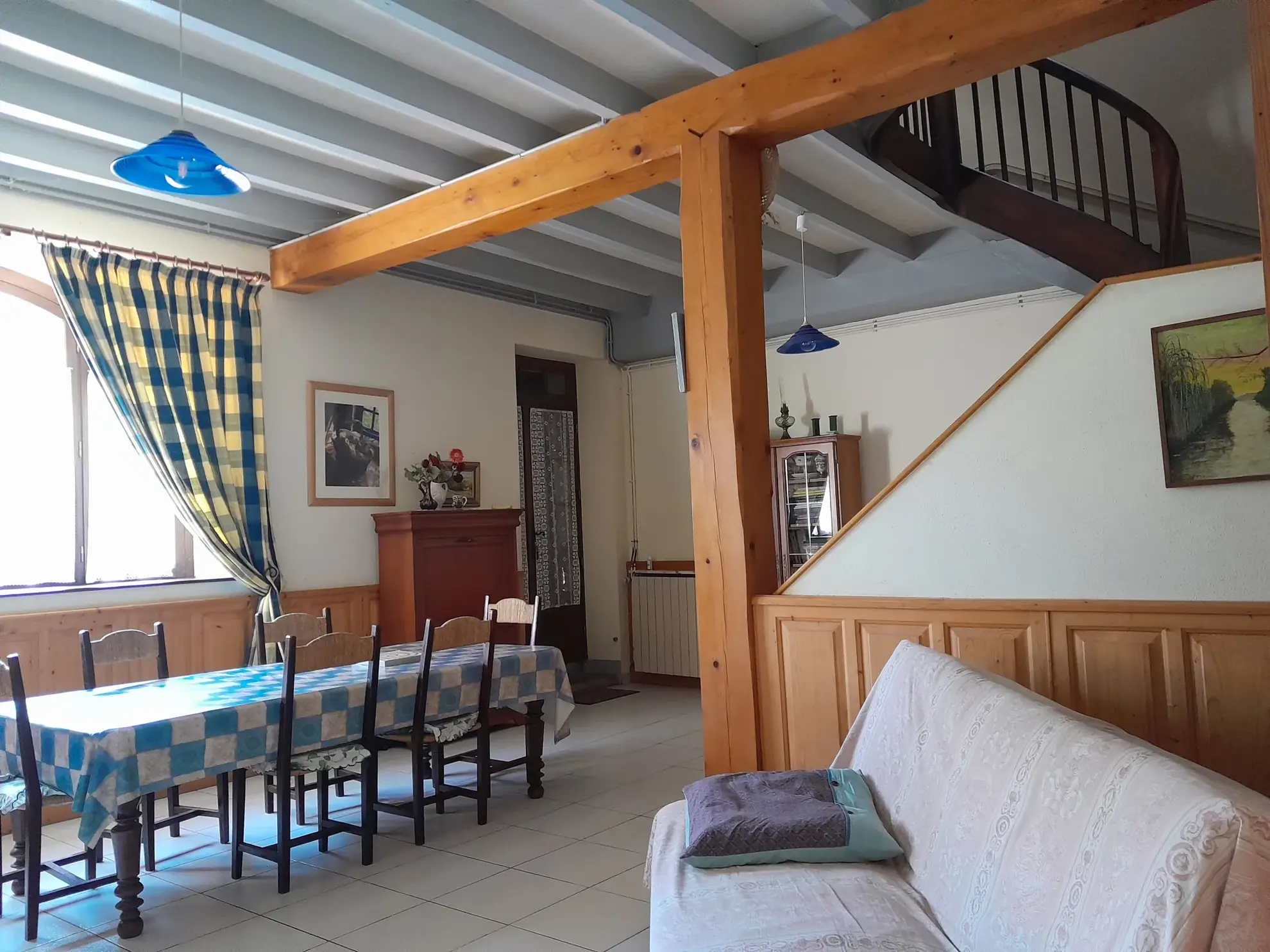 Maison de charme avec jardin, gîte et local commercial à Malause près du Canal du Midi 