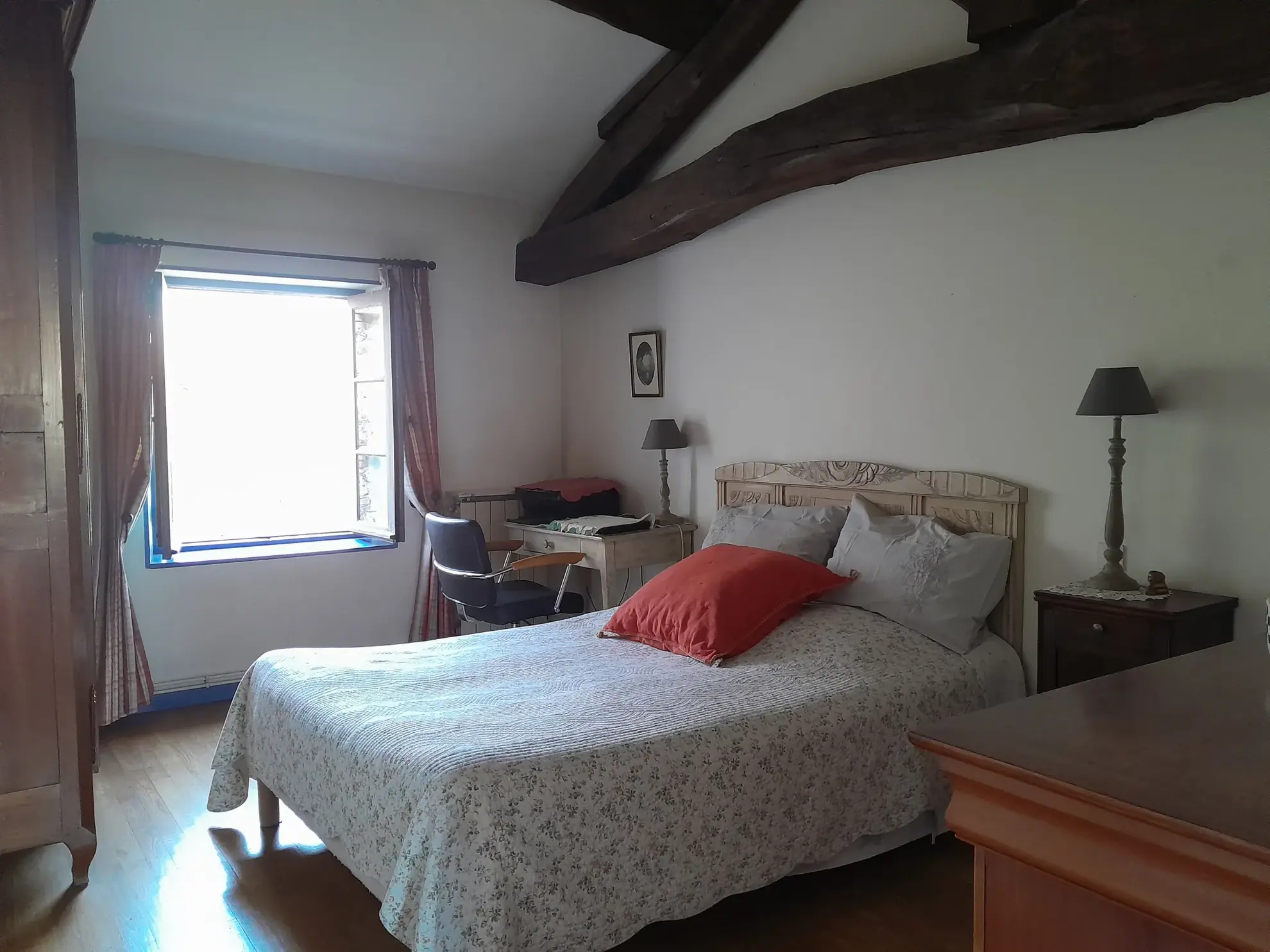 Maison de charme avec jardin, gîte et local commercial à Malause près du Canal du Midi 