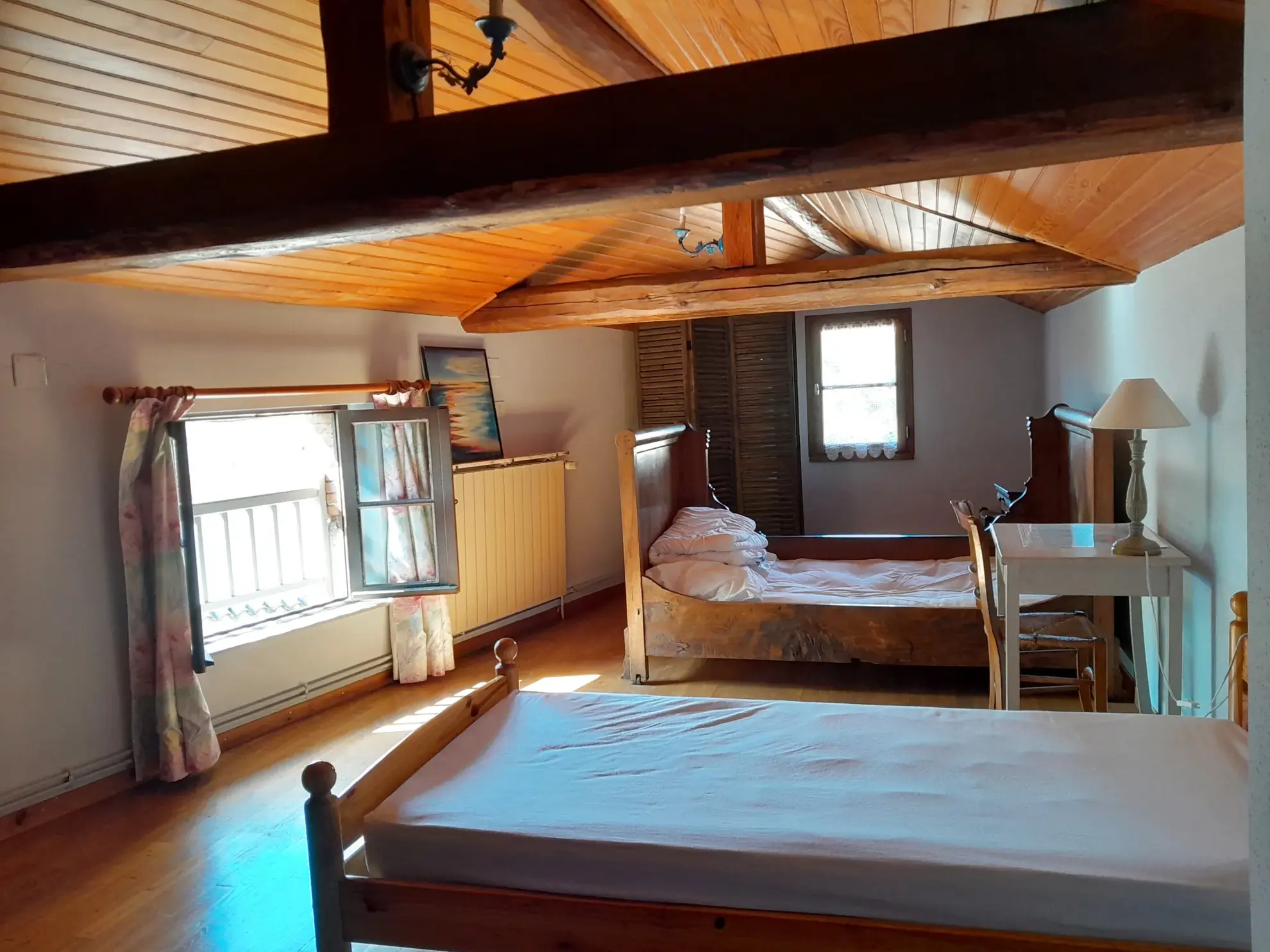 Maison de charme avec jardin, gîte et local commercial à Malause près du Canal du Midi 