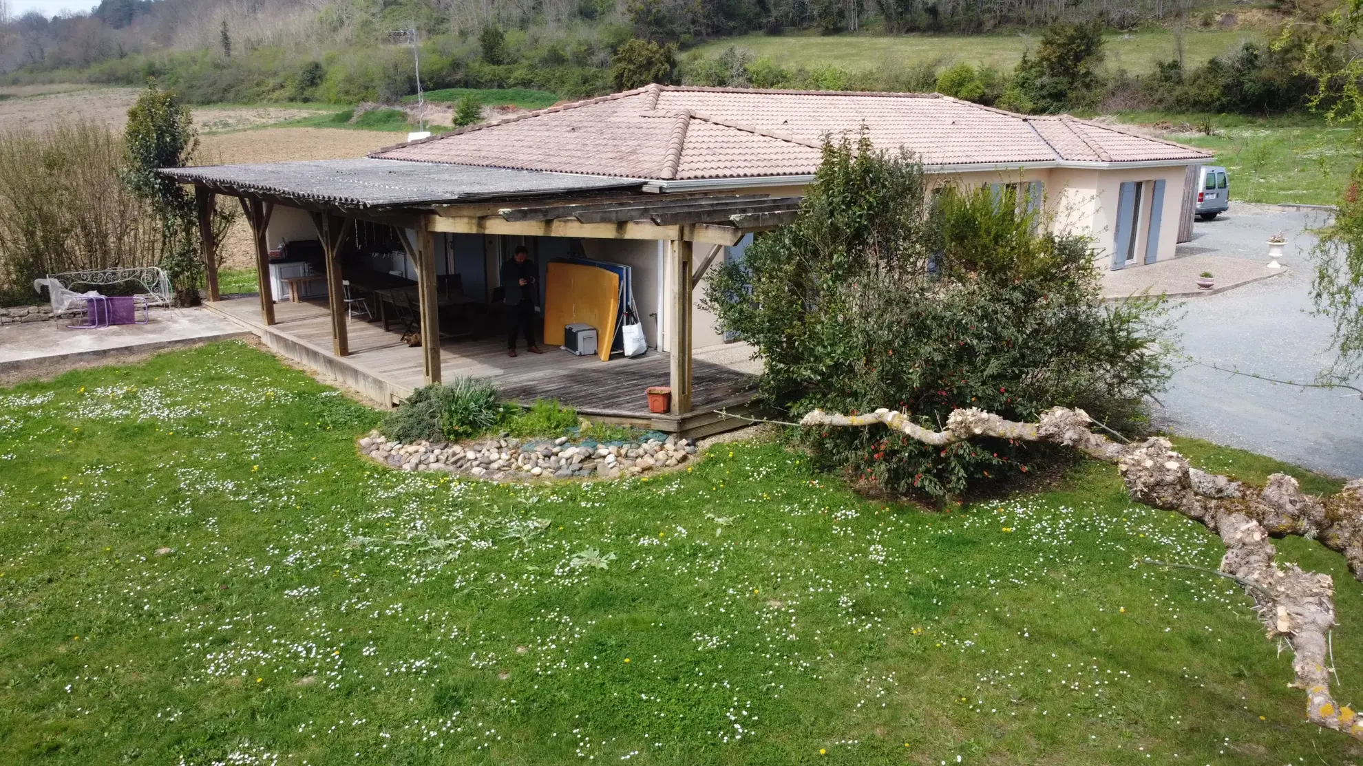 Belle villa de plain-pied de 168 m2 à Mongauzy proche de l’autoroute 