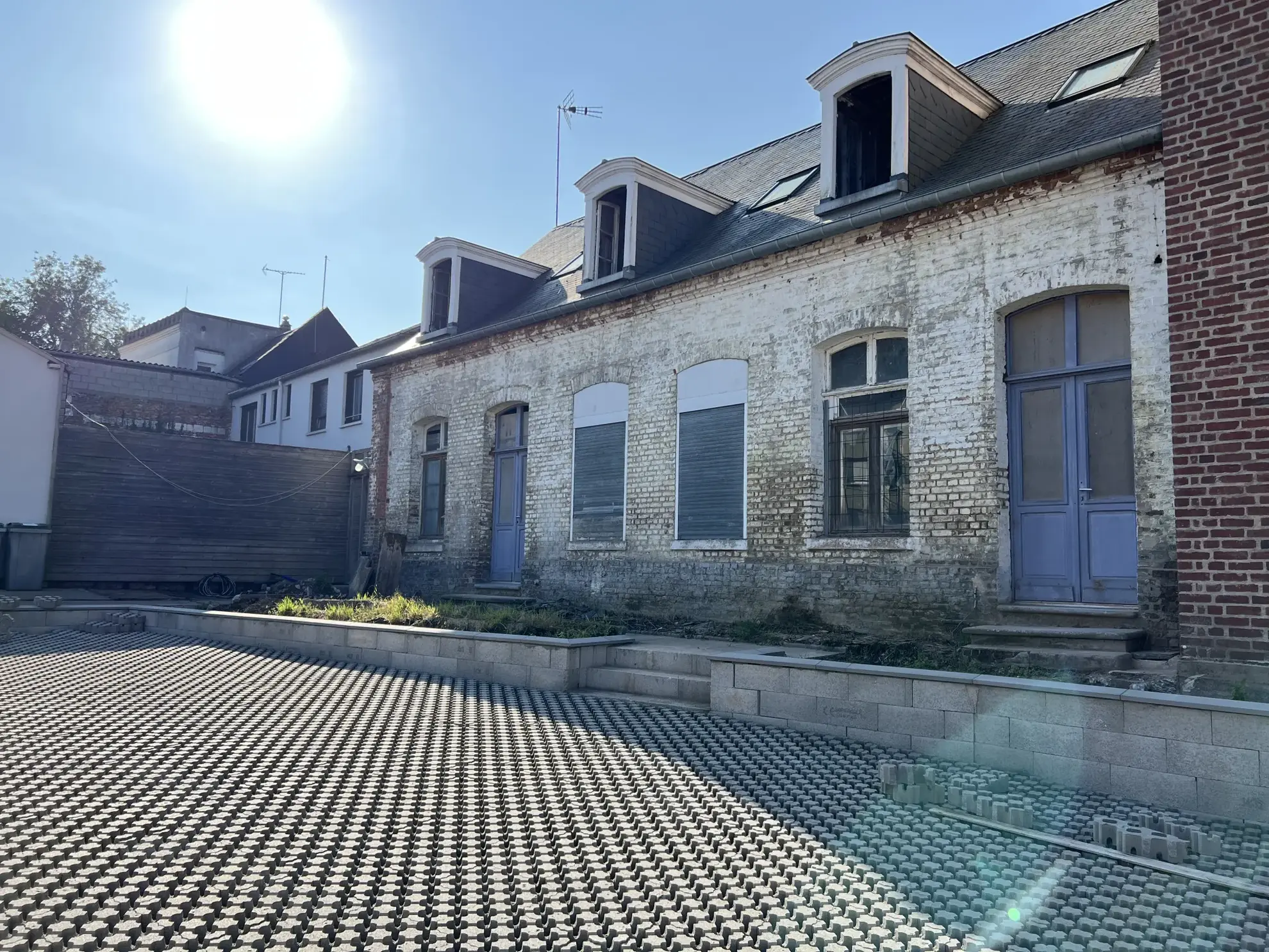 Immeuble à transformer en plusieurs maisons en centre-ville d'Abbeville