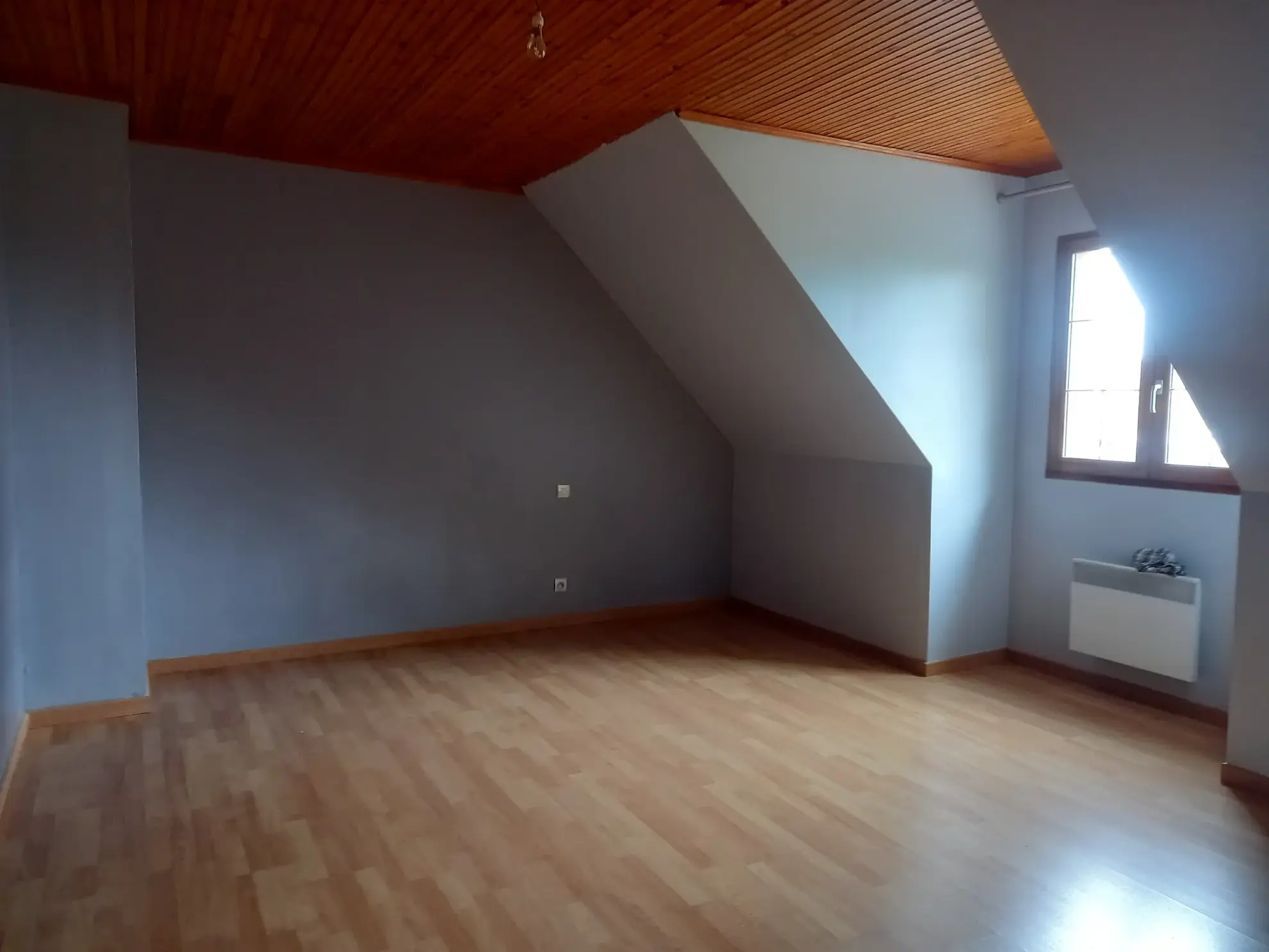 Maison individuelle de plain-pied à Desvres avec jardin et garage 