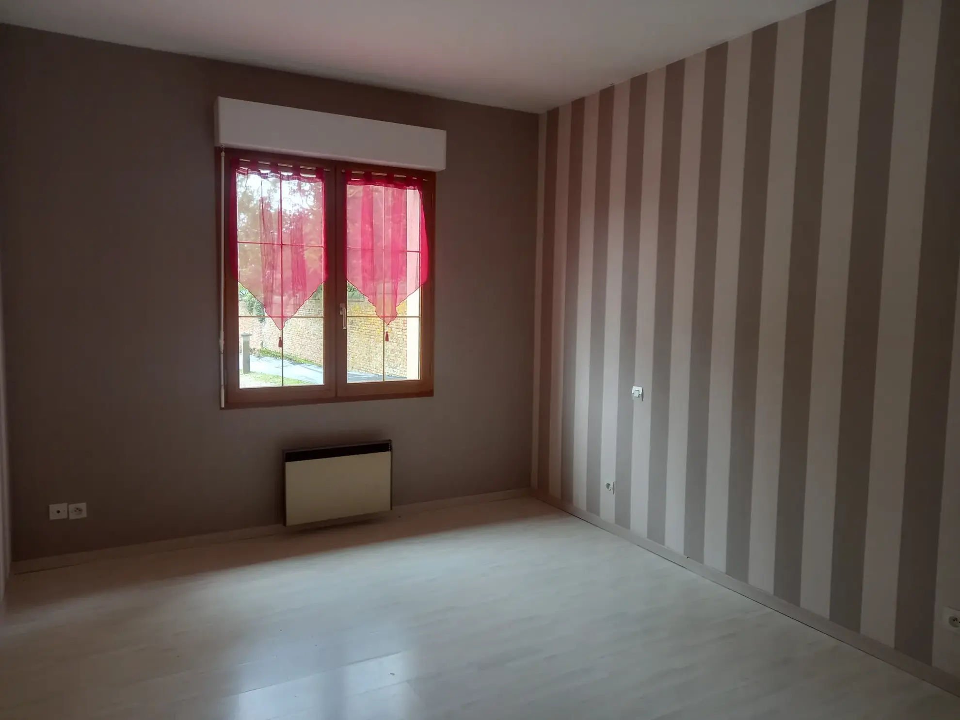 Maison individuelle de plain-pied à Desvres avec jardin et garage 