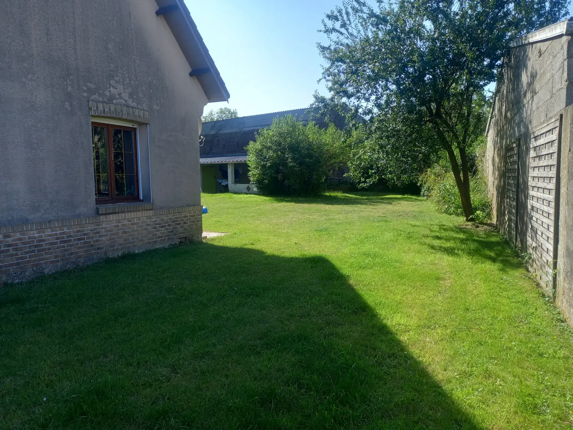 Maison individuelle de plain-pied à Desvres avec jardin et garage 