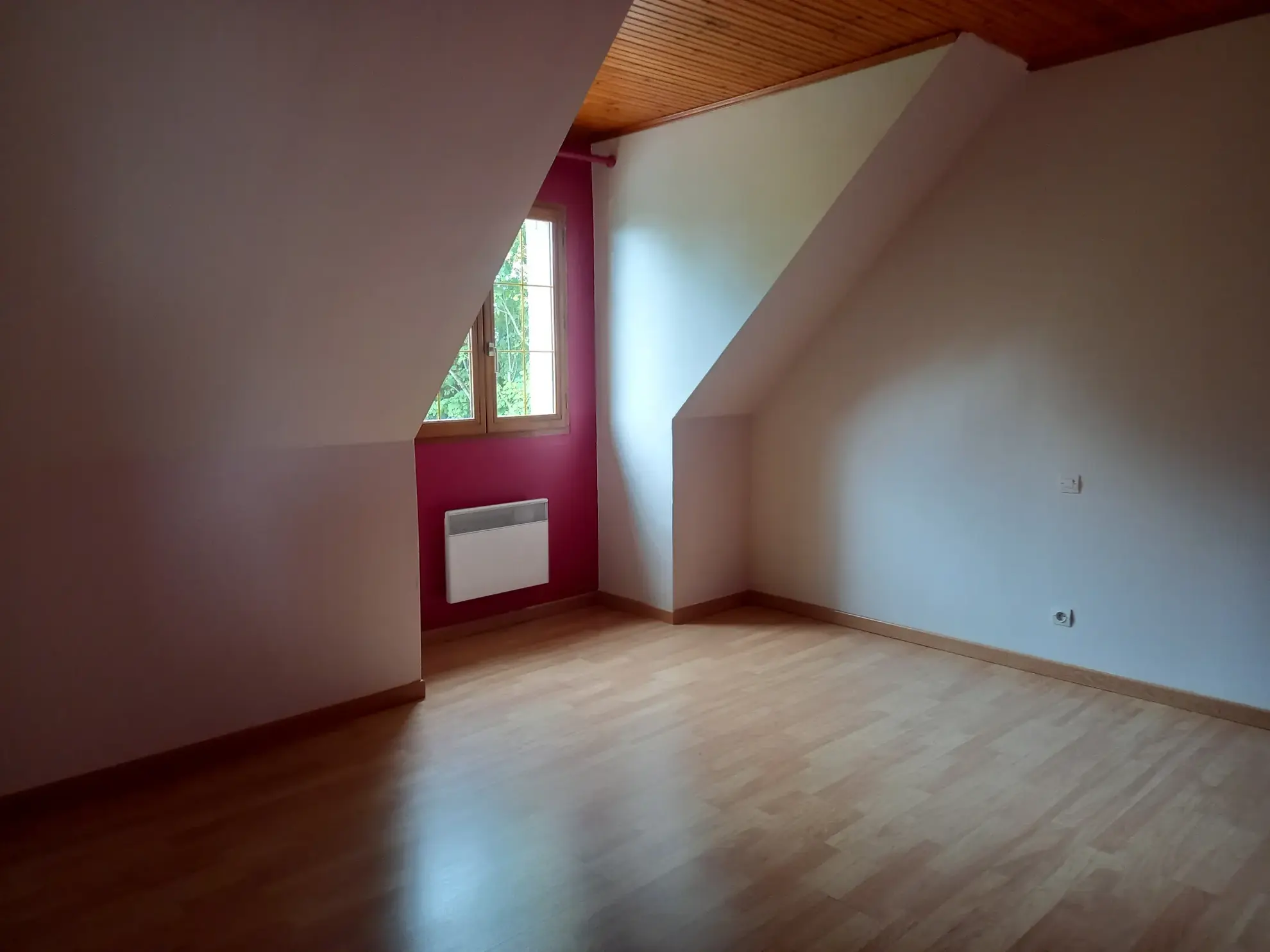 Maison individuelle de plain-pied à Desvres avec jardin et garage 