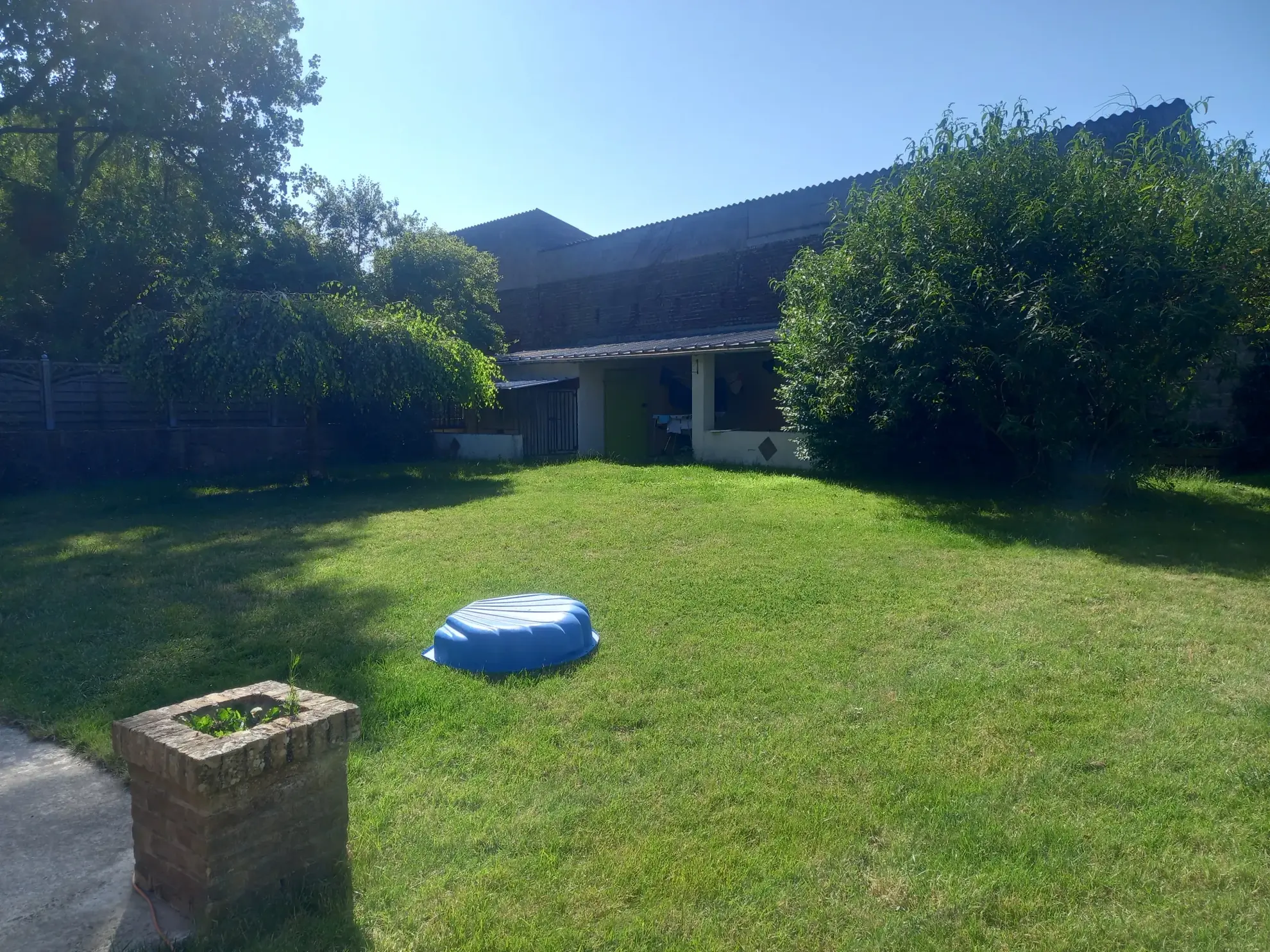 Maison individuelle de plain-pied à Desvres avec jardin et garage 